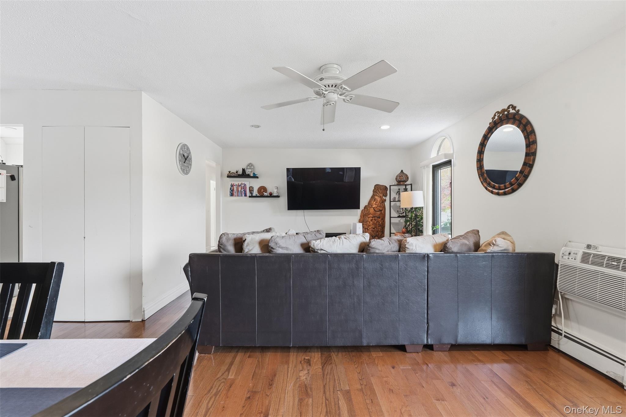 11 Granada Cres # 6, White Plains, NY 10603