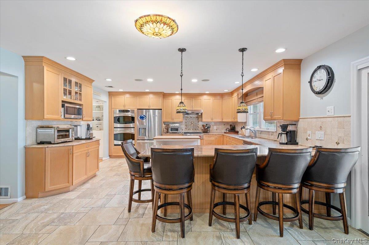 3476 Colony Drive, Baldwin Harbor, NY 11510