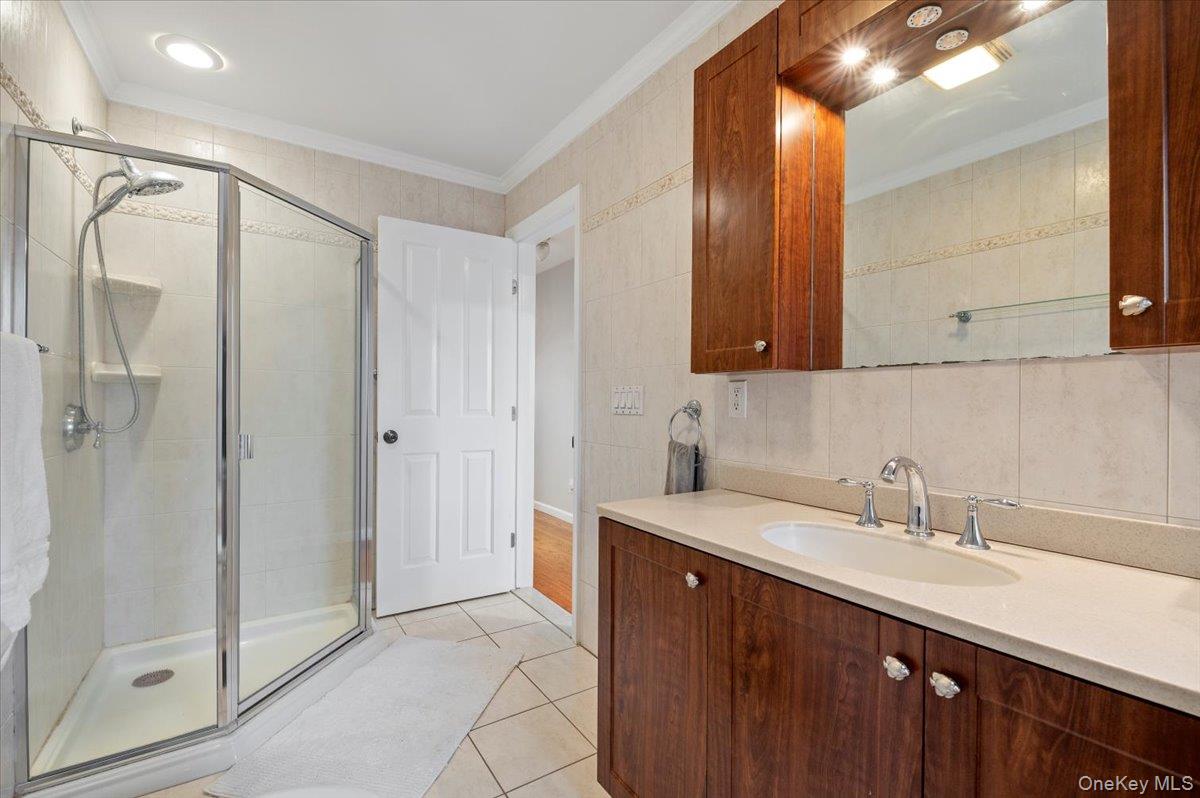 3476 Colony Drive, Baldwin Harbor, NY 11510