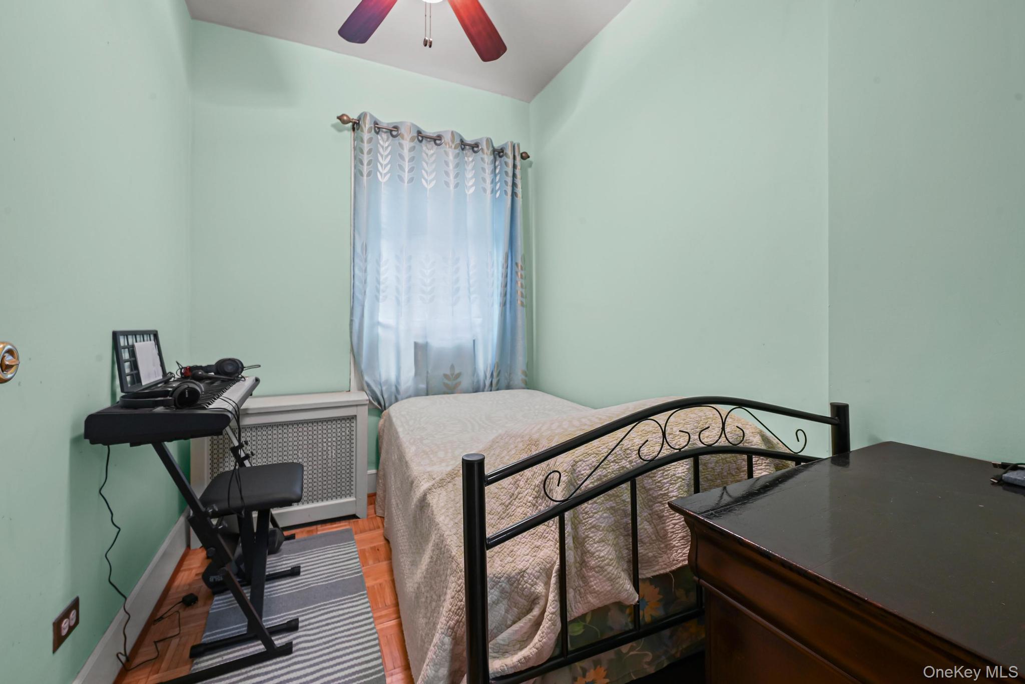 8915 88th Street, Woodhaven, NY 11421