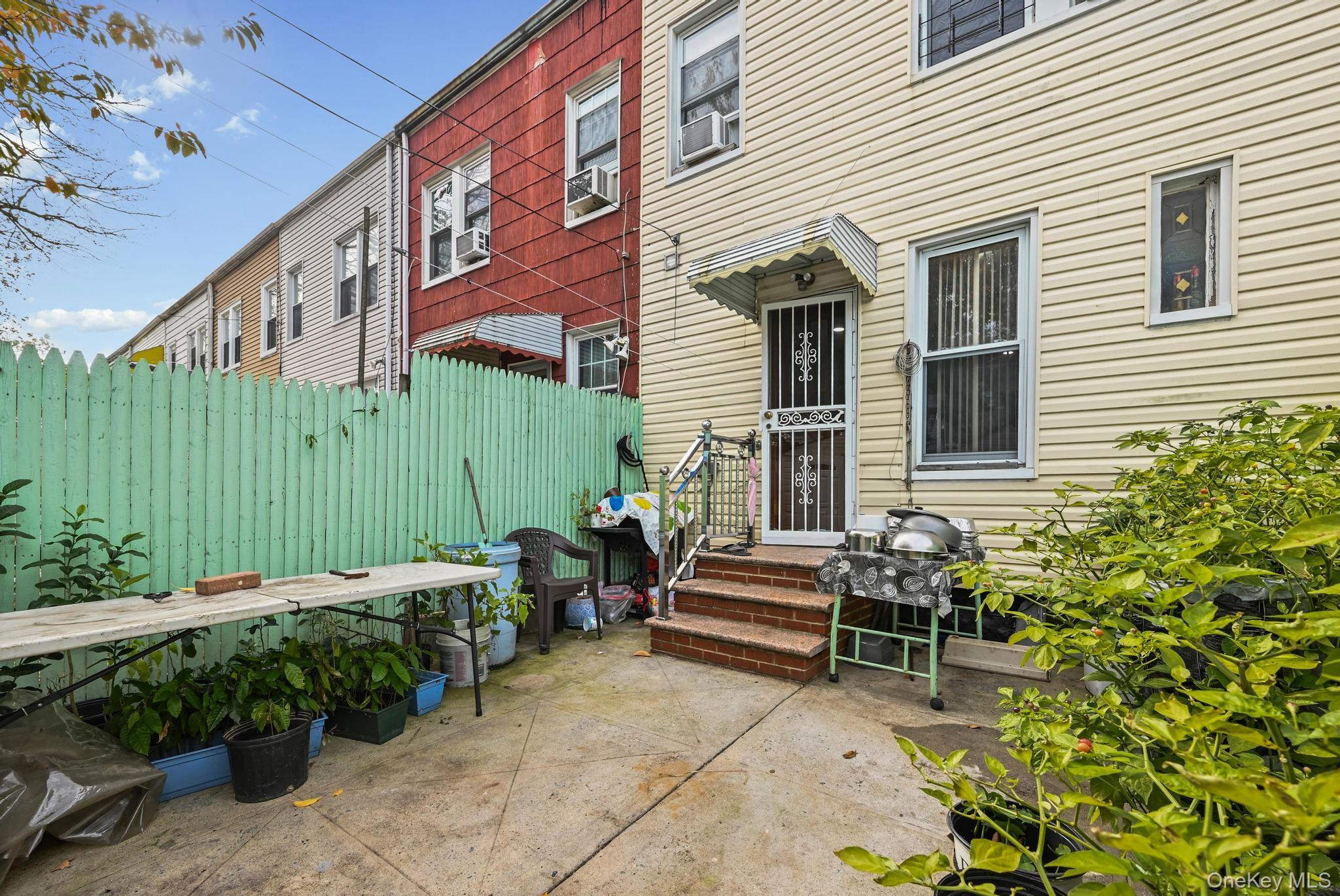 8915 88th Street, Woodhaven, NY 11421