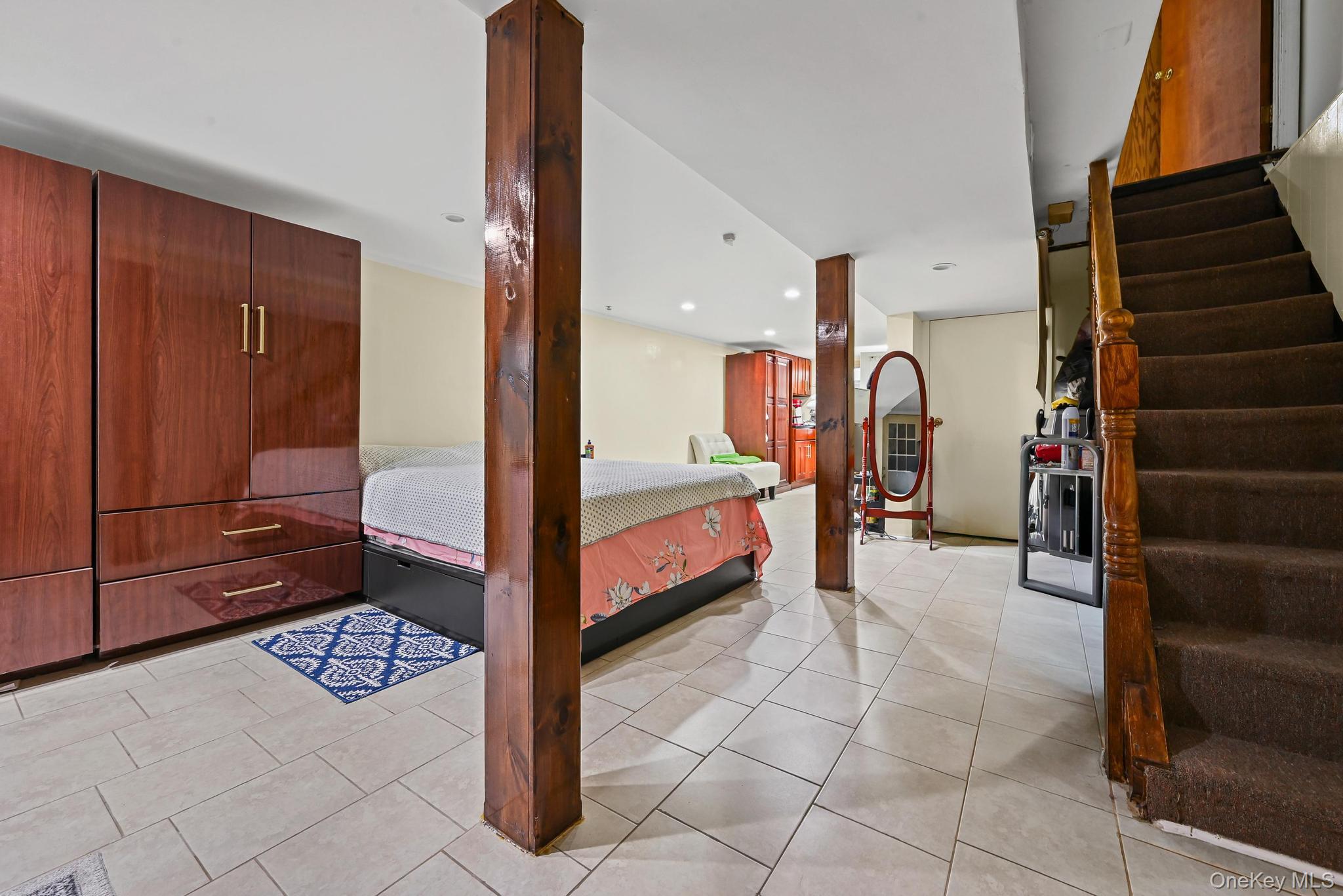 8915 88th Street, Woodhaven, NY 11421