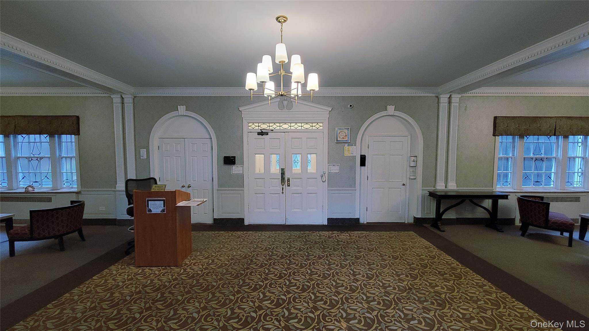 84-49 168th Street # 2V, Jamaica Hills, NY 11432