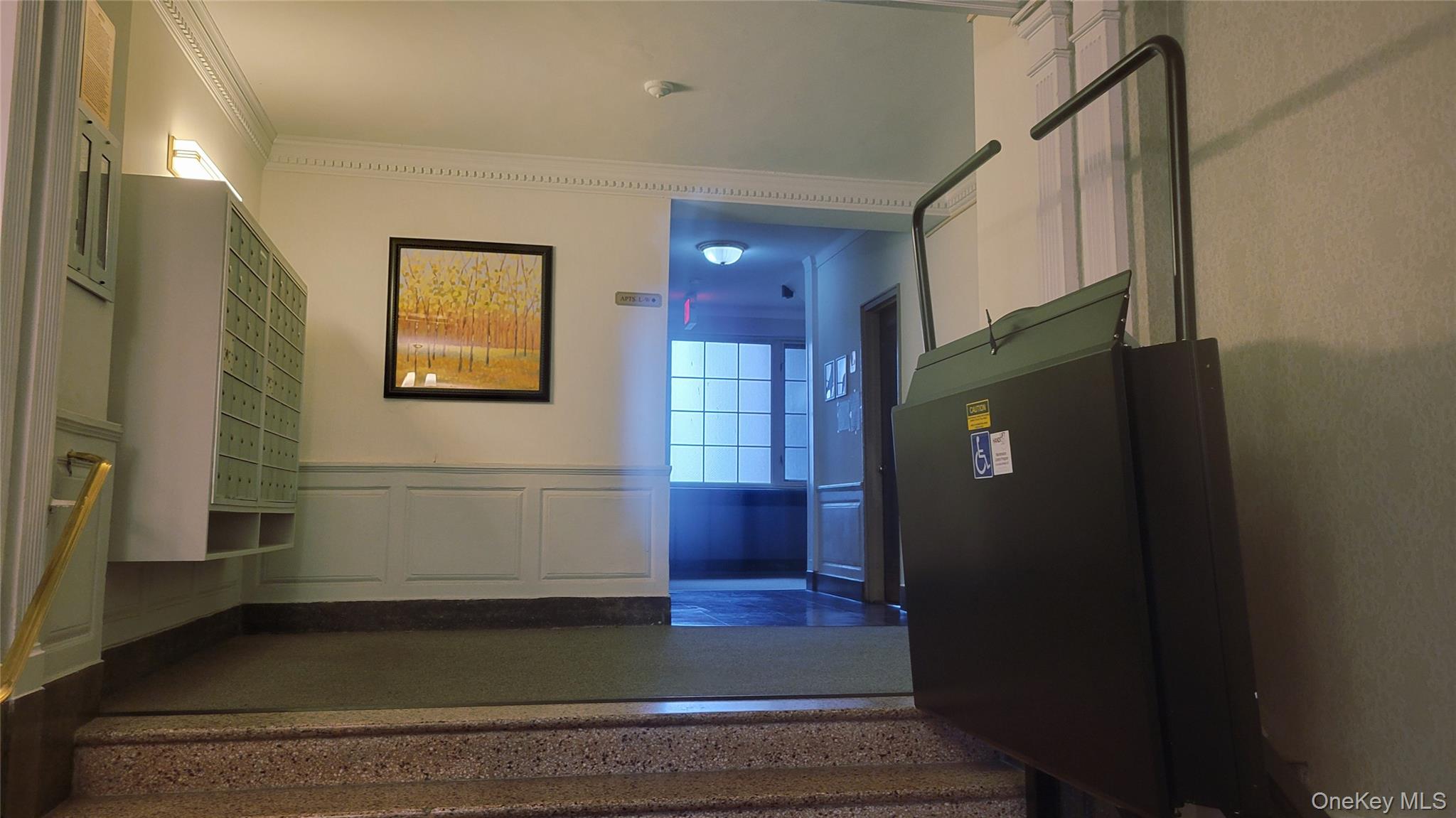 84-49 168th Street # 2V, Jamaica Hills, NY 11432