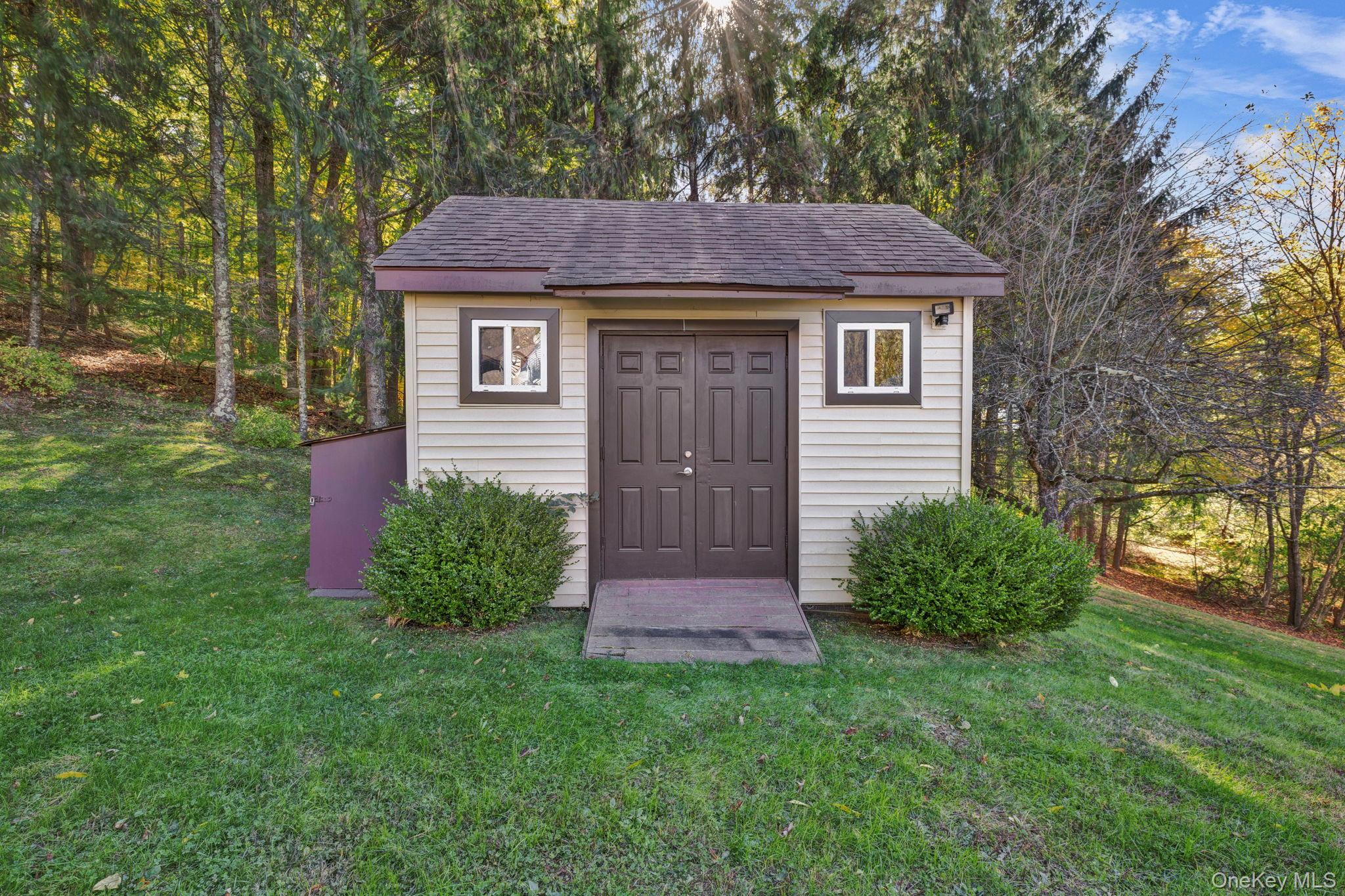 135 Barrett Hill Road, Carmel, NY 10512