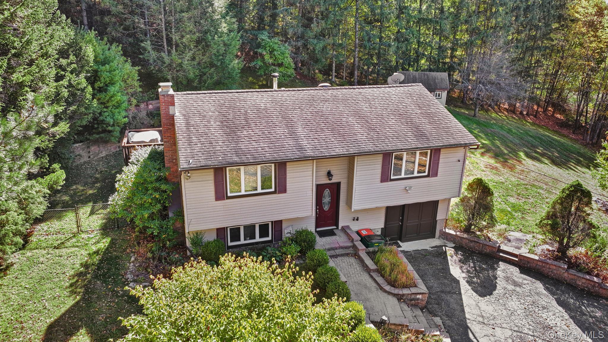 135 Barrett Hill Road, Carmel, NY 10512