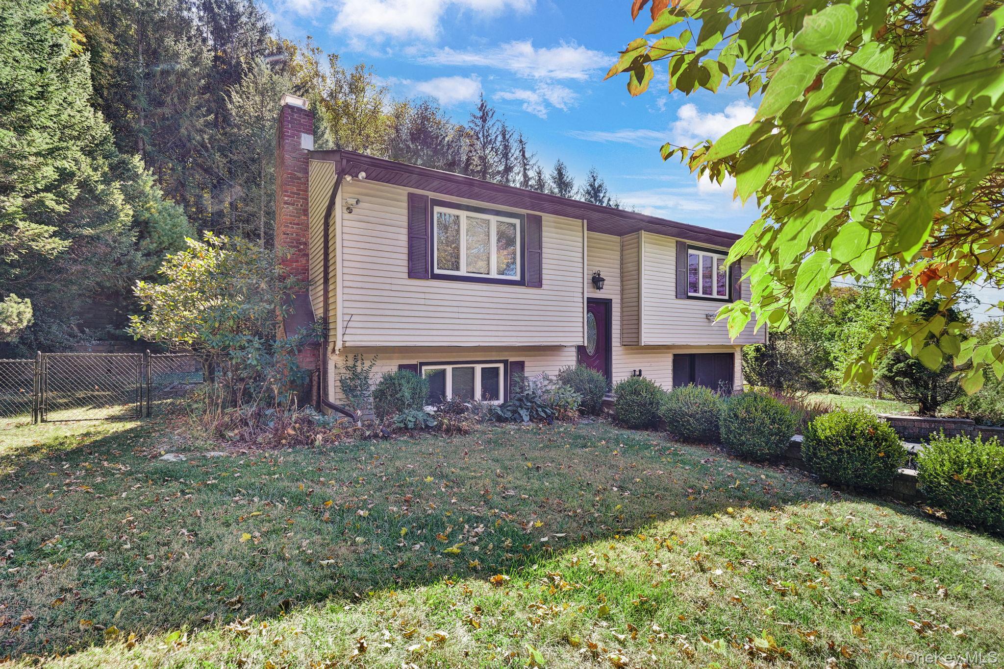 135 Barrett Hill Road, Carmel, NY 10512