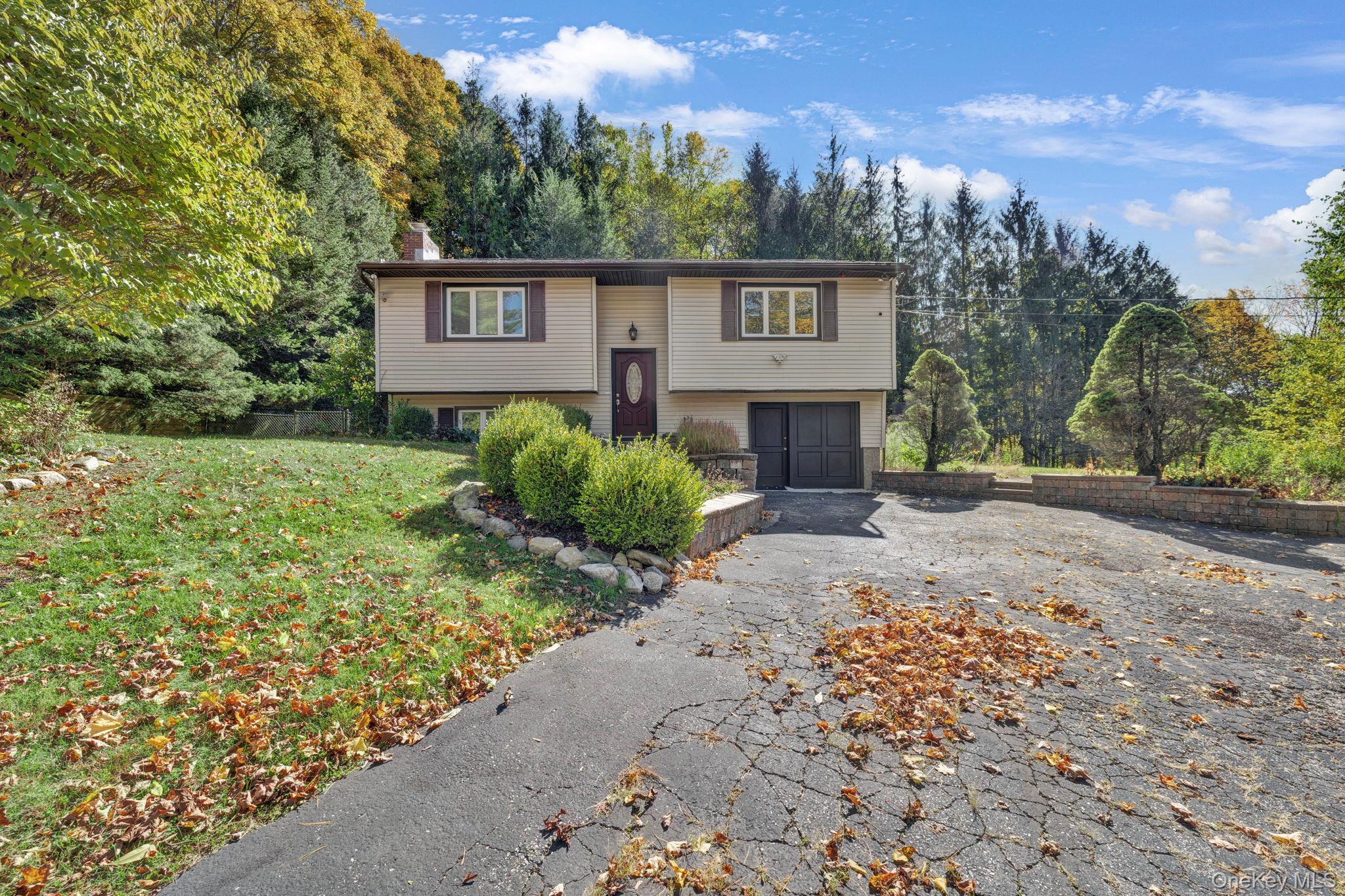 135 Barrett Hill Road, Carmel, NY 10512