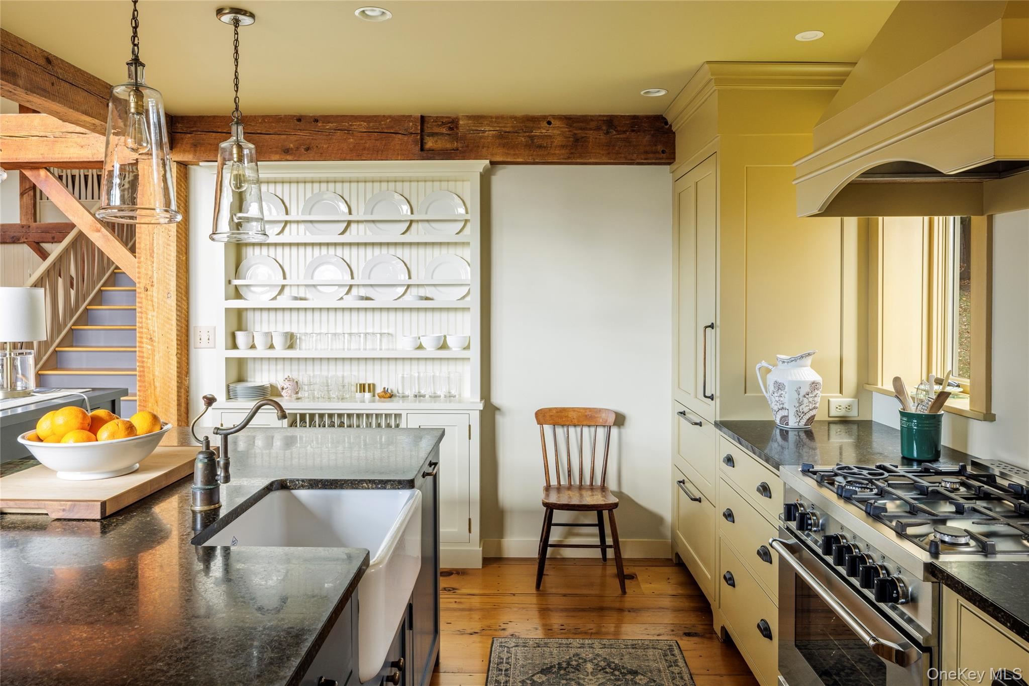 46 Lockrow Road, Troy, NY 12180