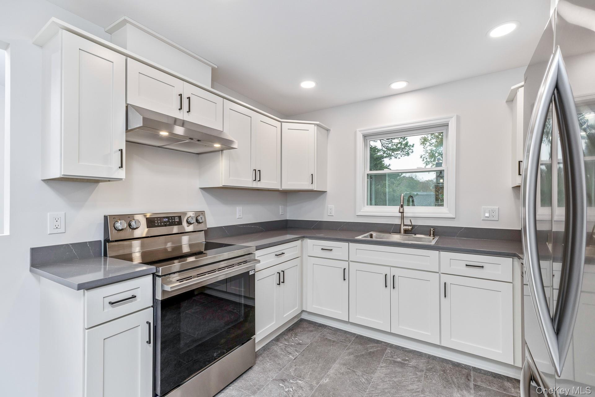 2 Highland Place, Nesconset, NY 11767