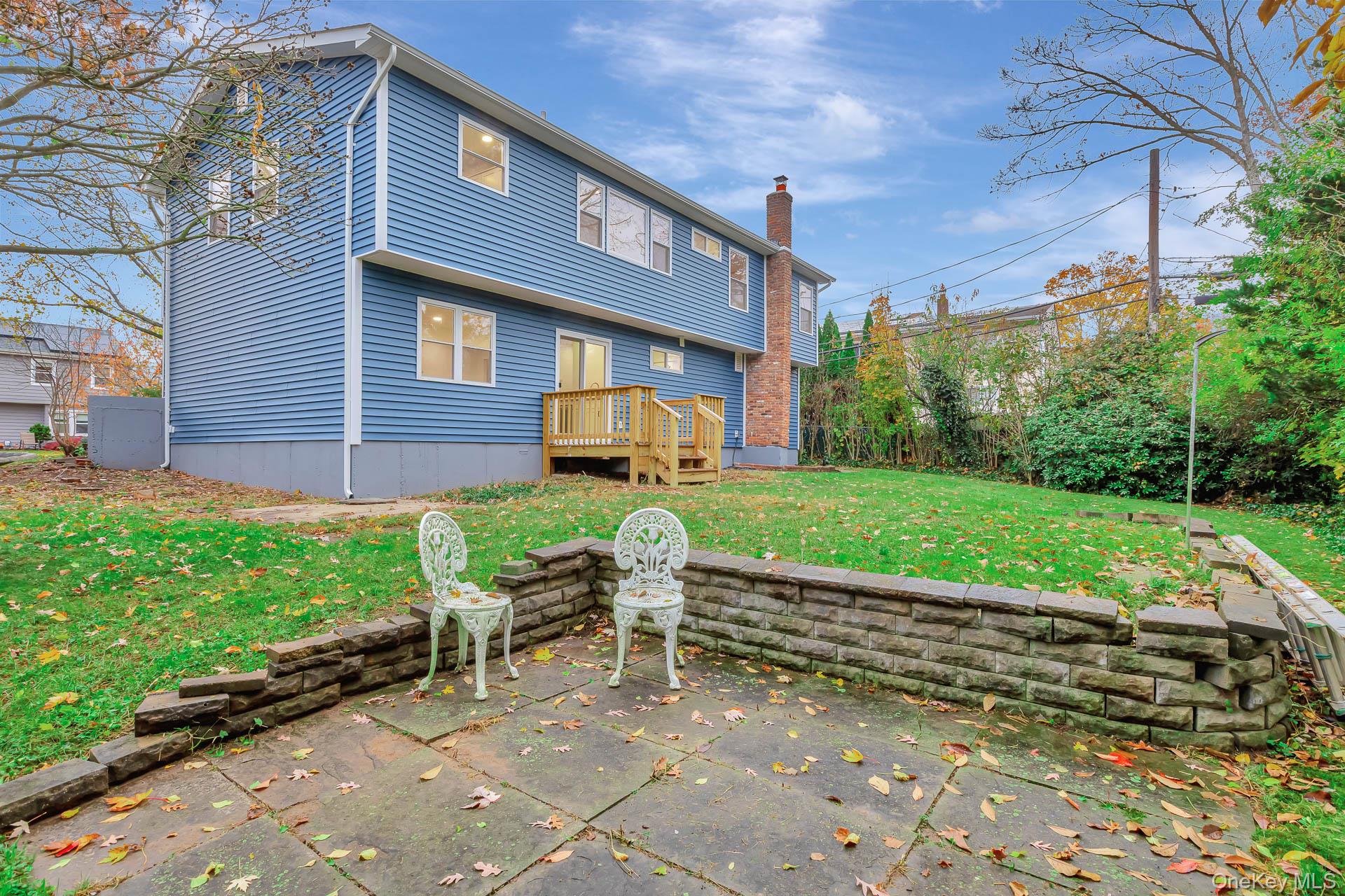 2 Highland Place, Nesconset, NY 11767