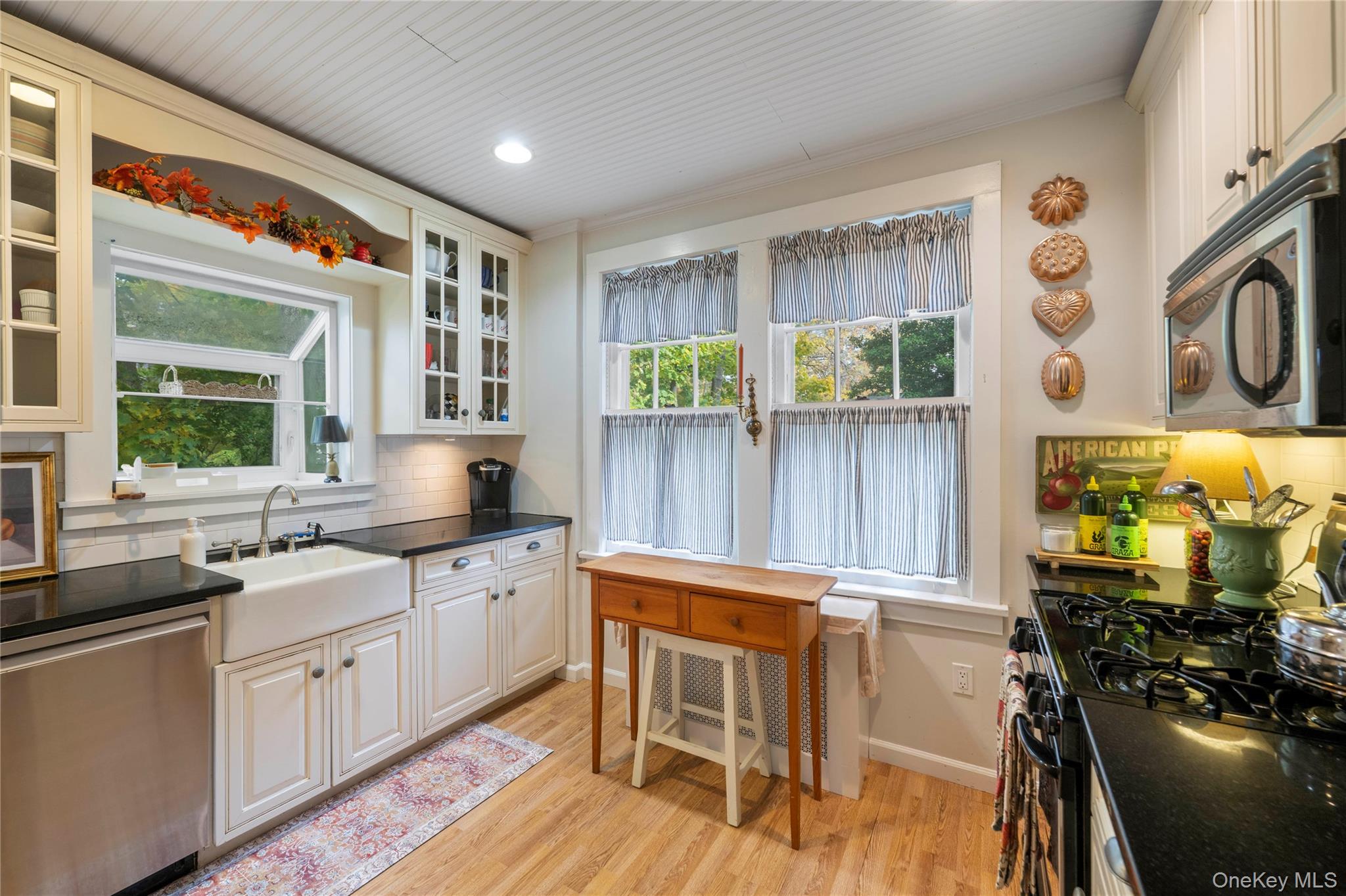 83 Sunnyside Drive, Yonkers, NY 10705