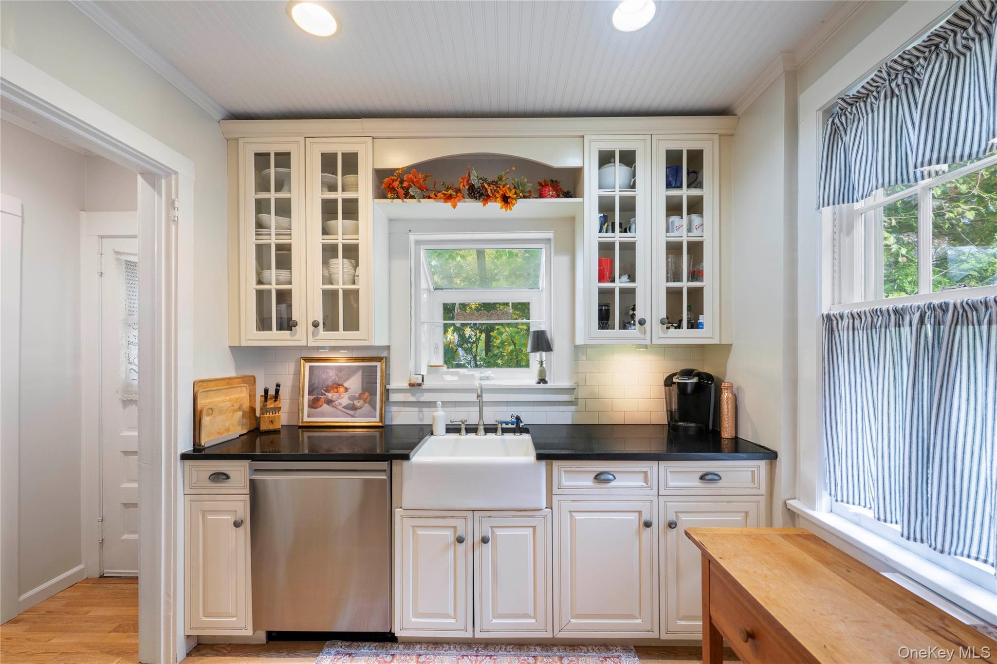 83 Sunnyside Drive, Yonkers, NY 10705