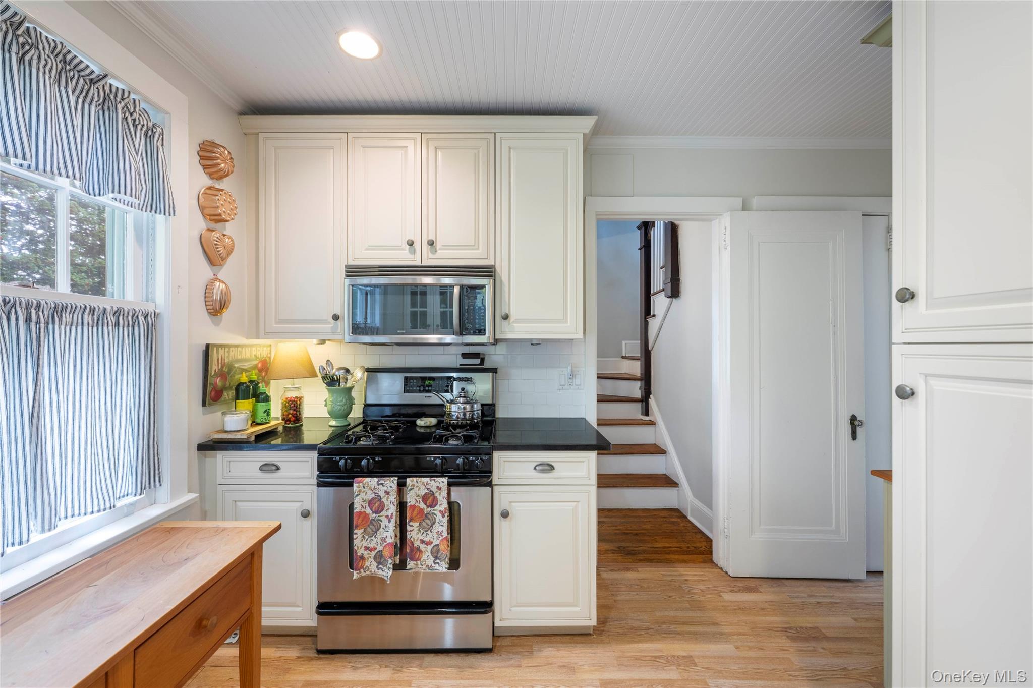 83 Sunnyside Drive, Yonkers, NY 10705