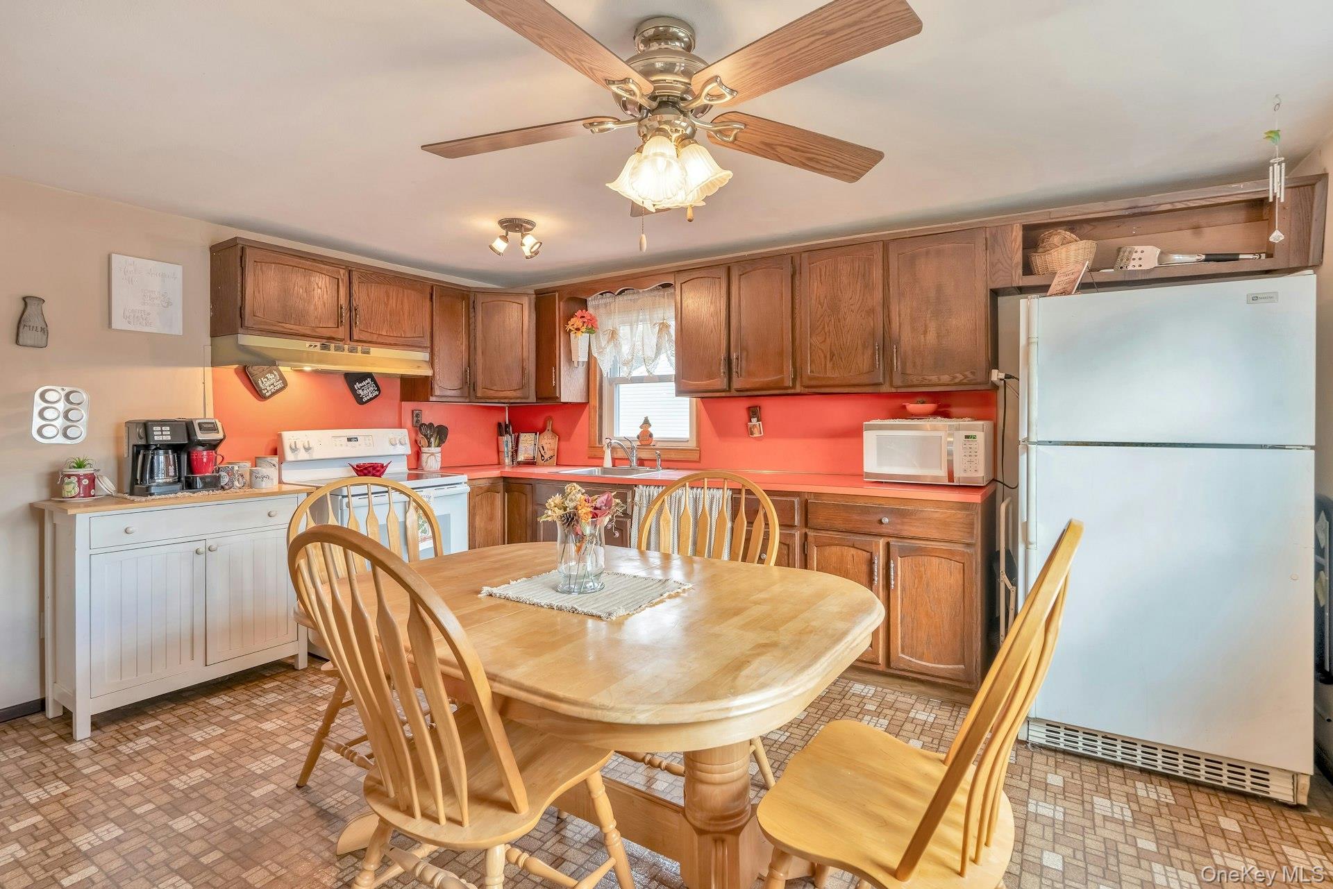 180 Thomas Street, Brentwood, NY 11717