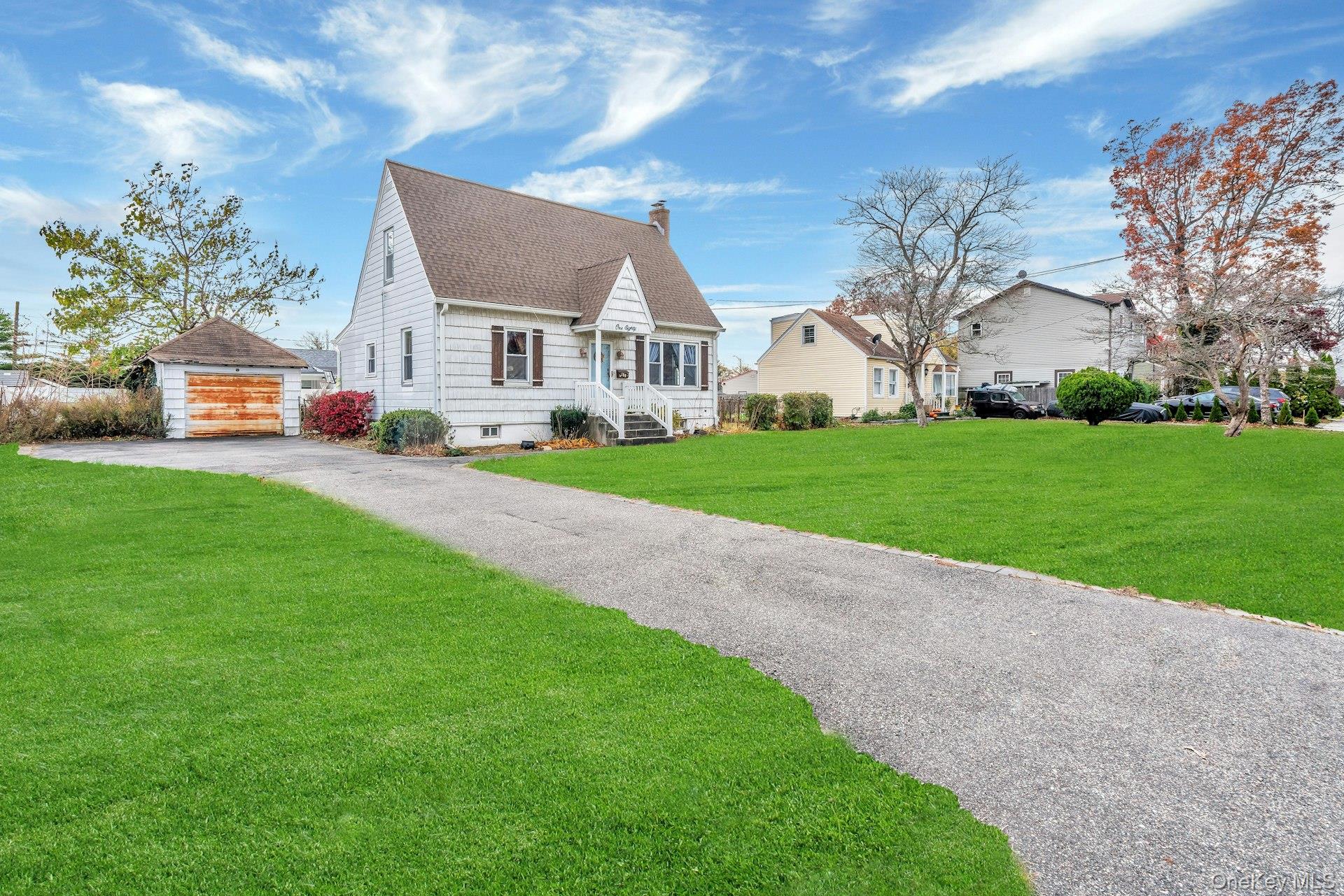 180 Thomas Street, Brentwood, NY 11717