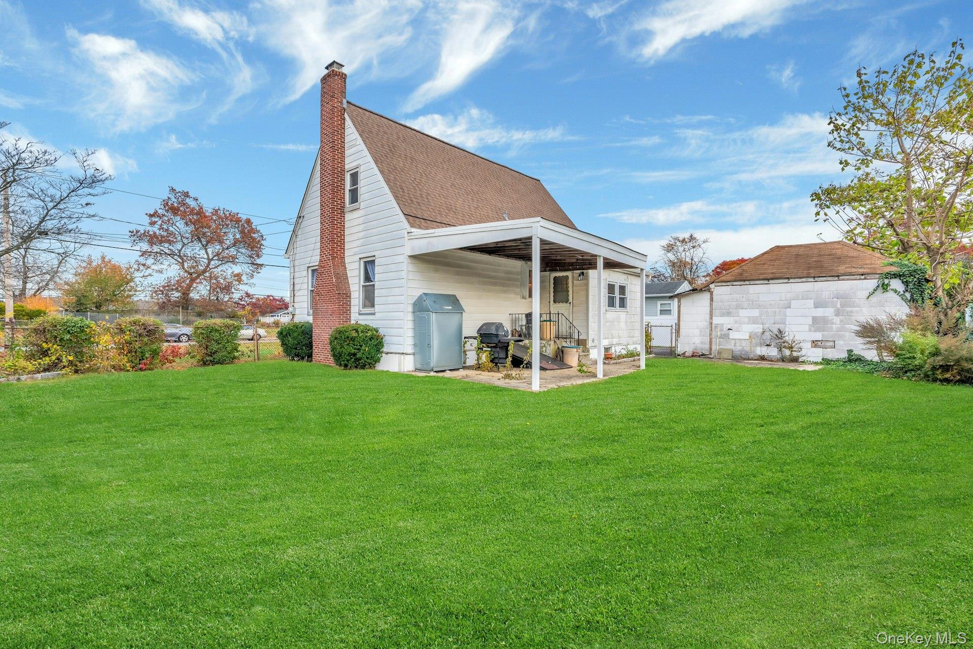 180 Thomas Street, Brentwood, NY 11717