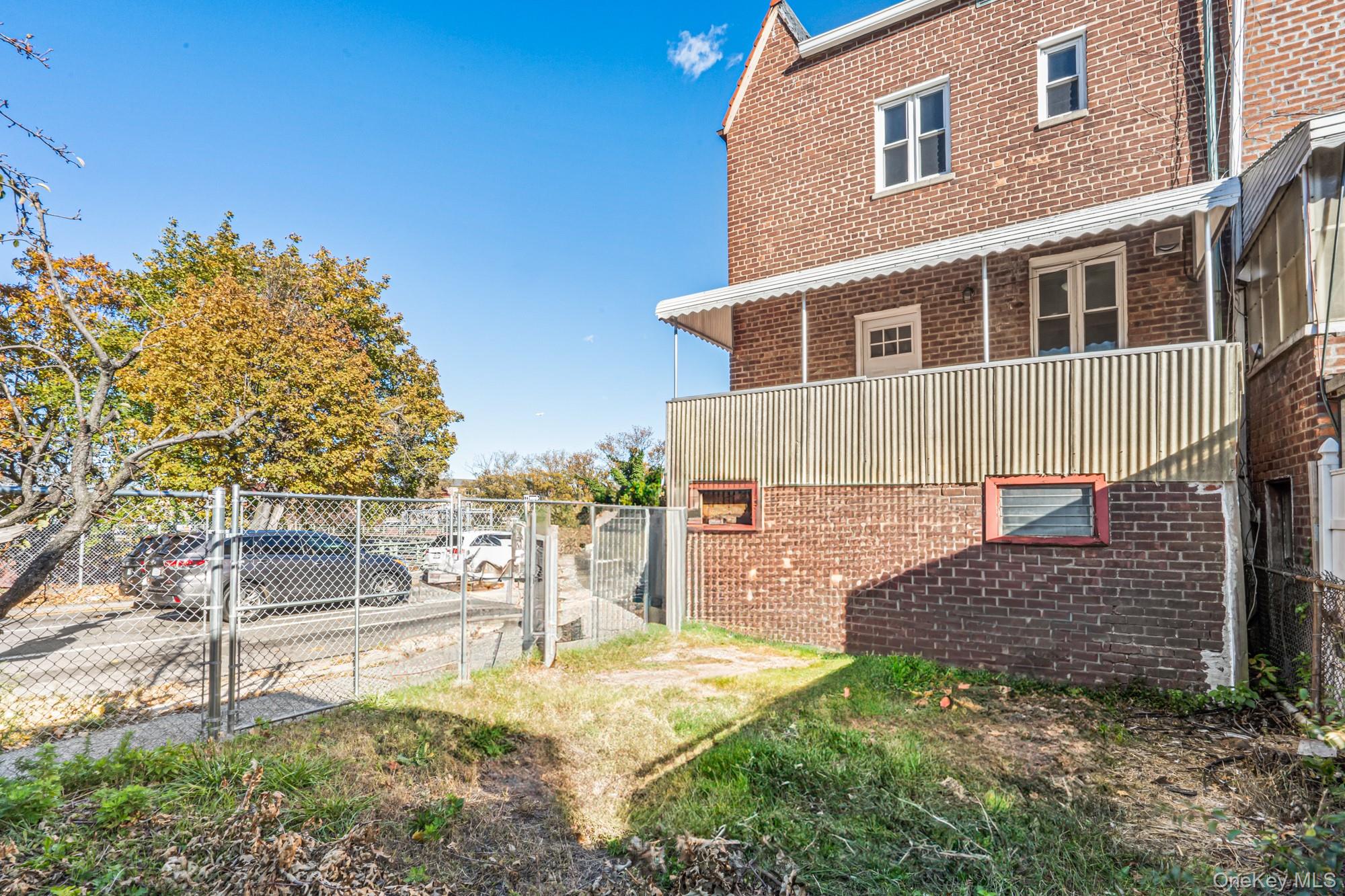 61-12 Main Street, Flushing, NY 11358