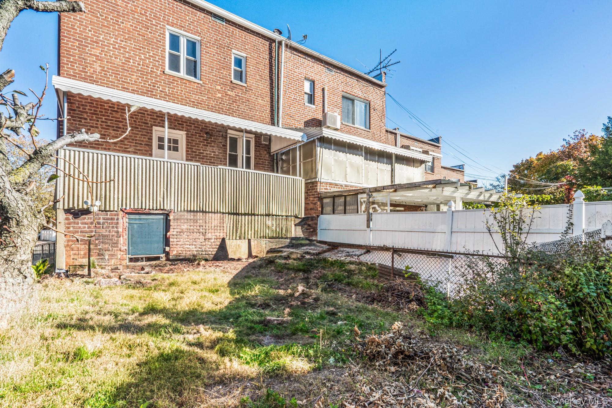 61-12 Main Street, Flushing, NY 11358