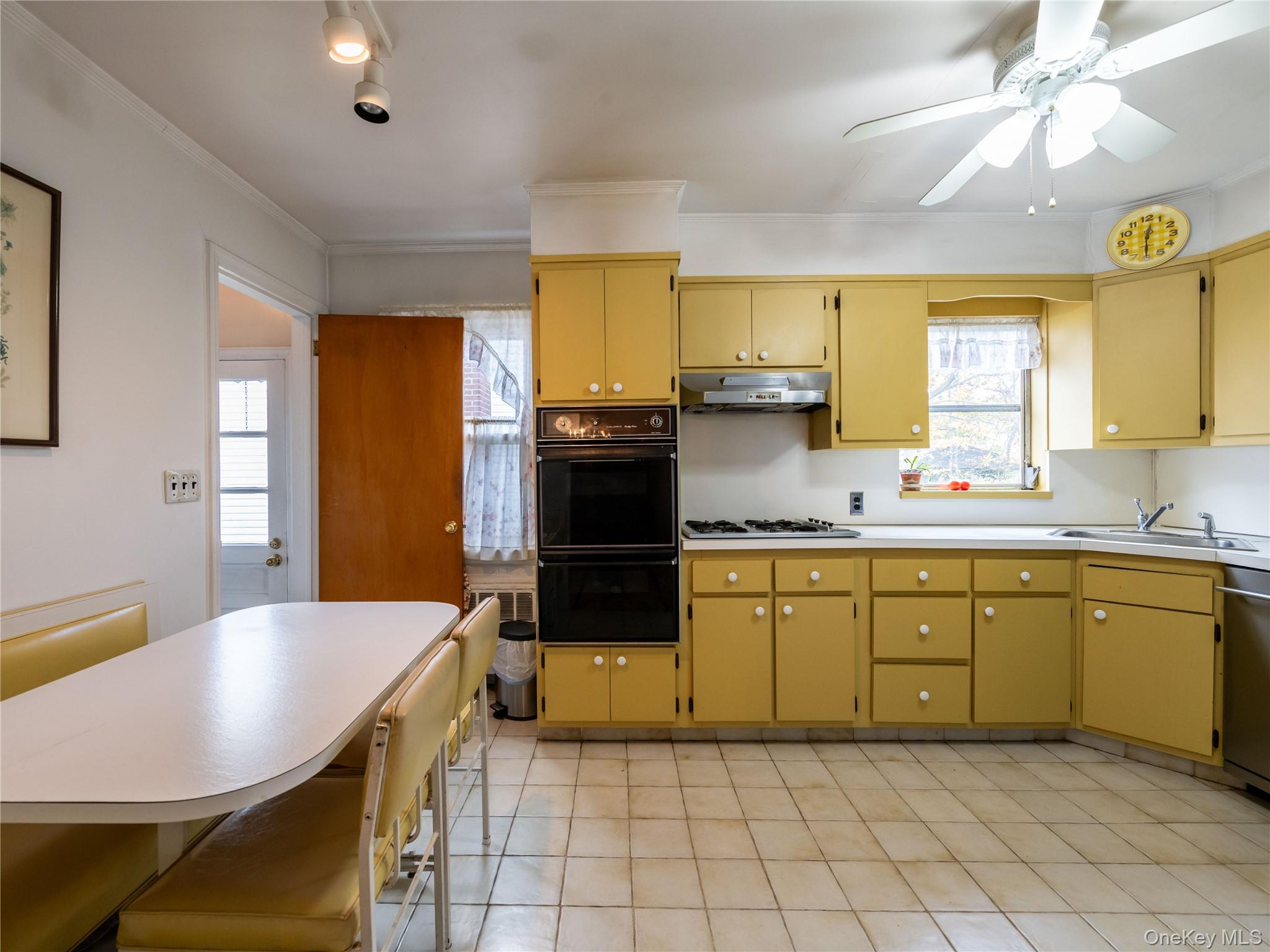 556 Jackson Street, Baldwin, NY 11510