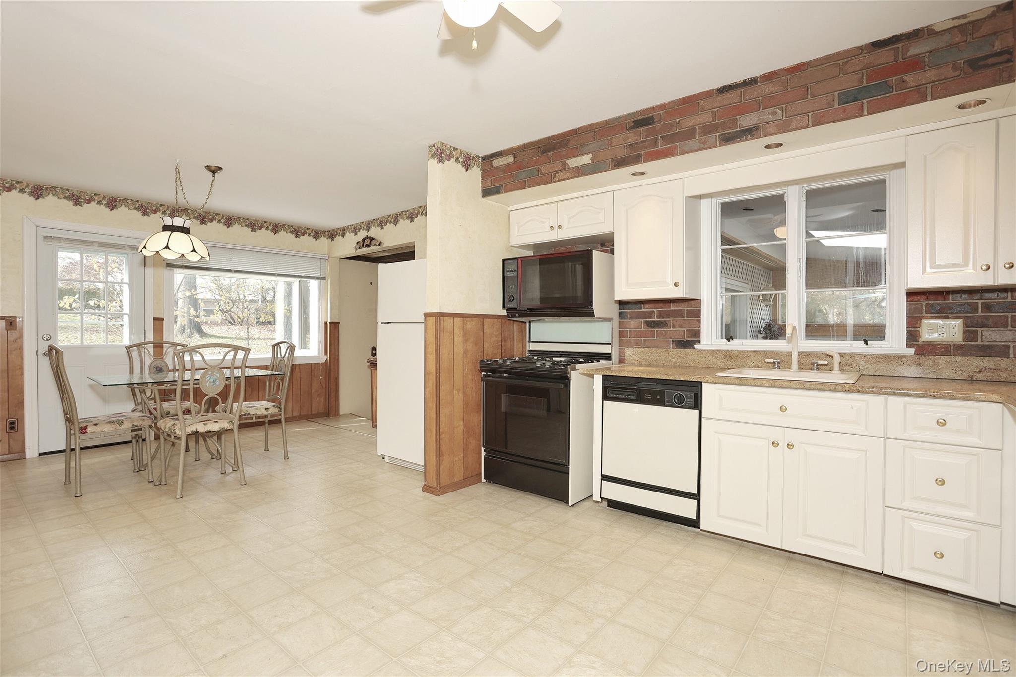 2 Prides Crossing, New City, NY 10956