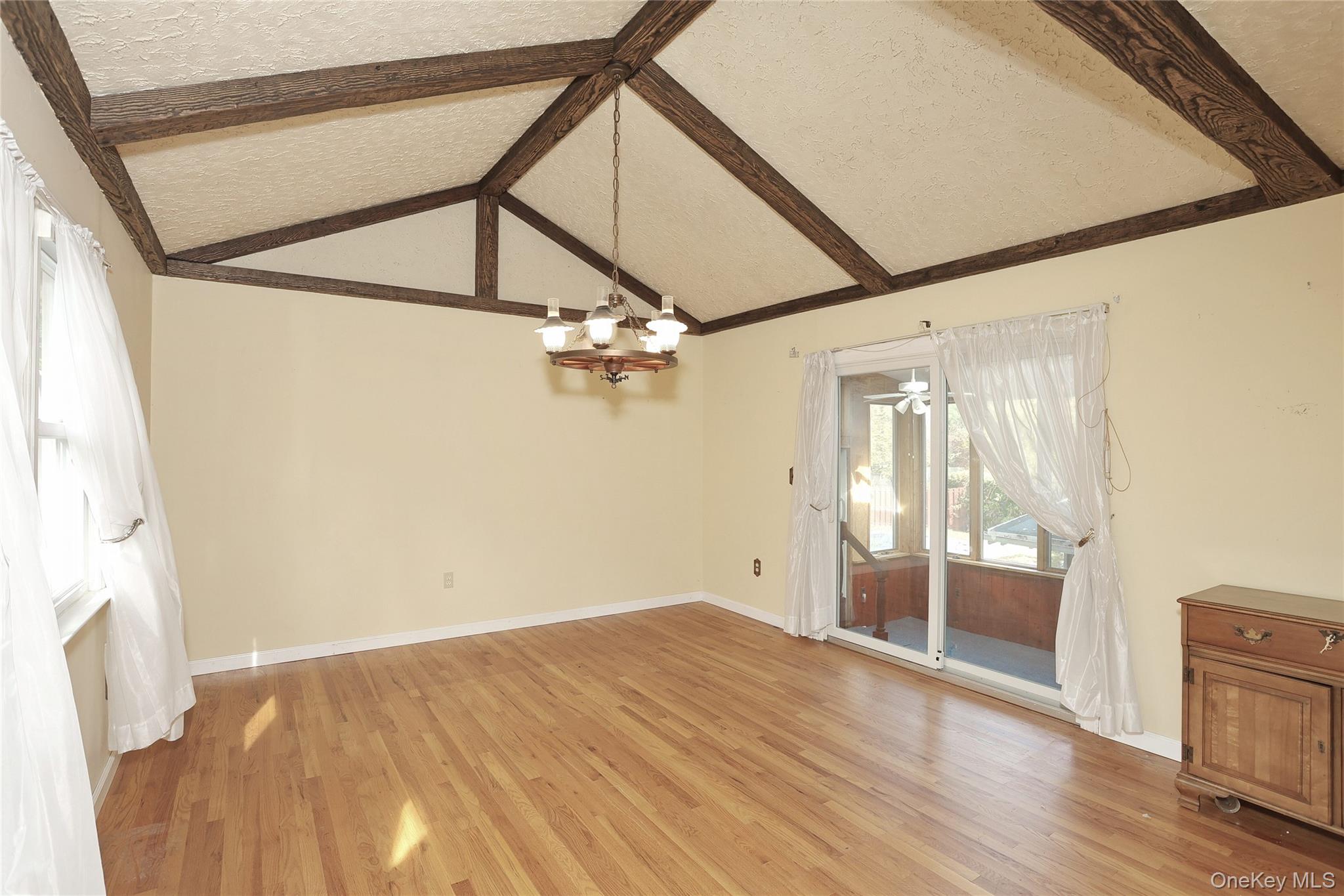 2 Prides Crossing, New City, NY 10956