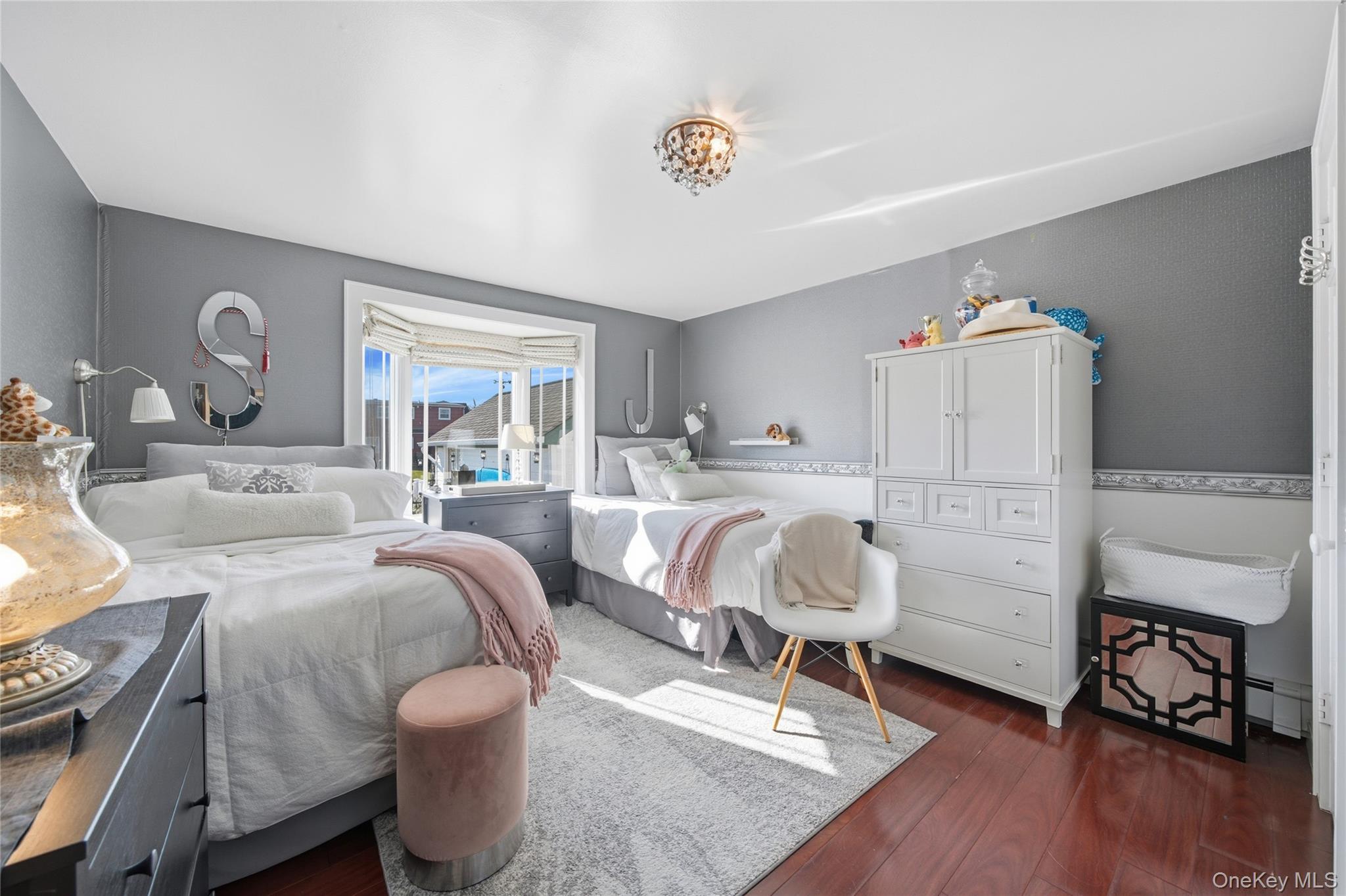 38 Bayside Place, Amityville, NY 11701