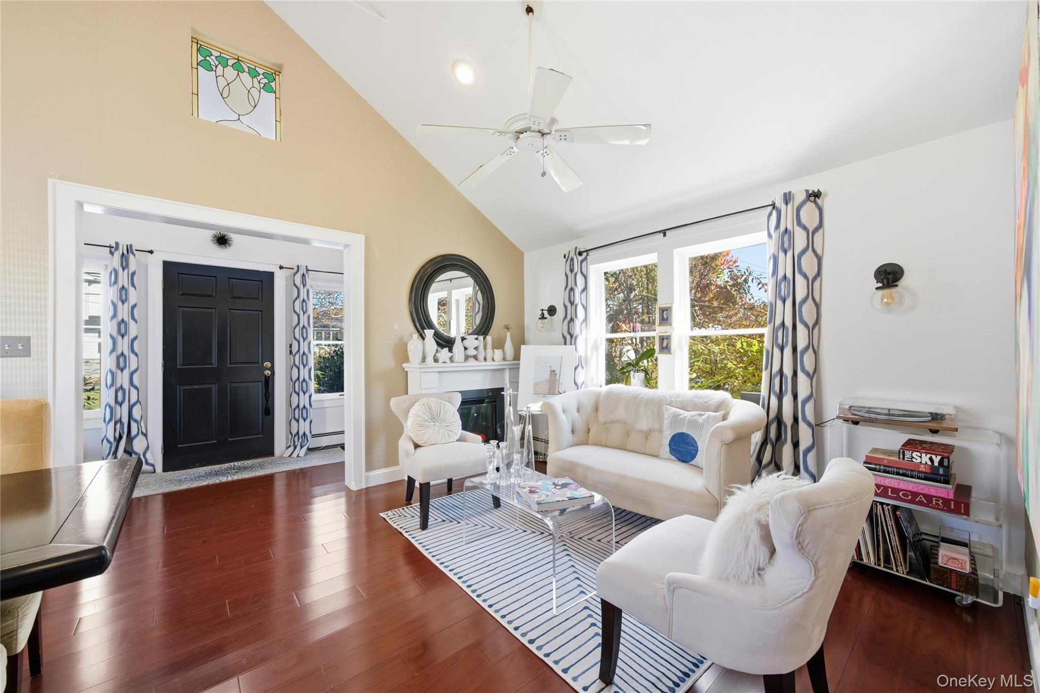 38 Bayside Place, Amityville, NY 11701