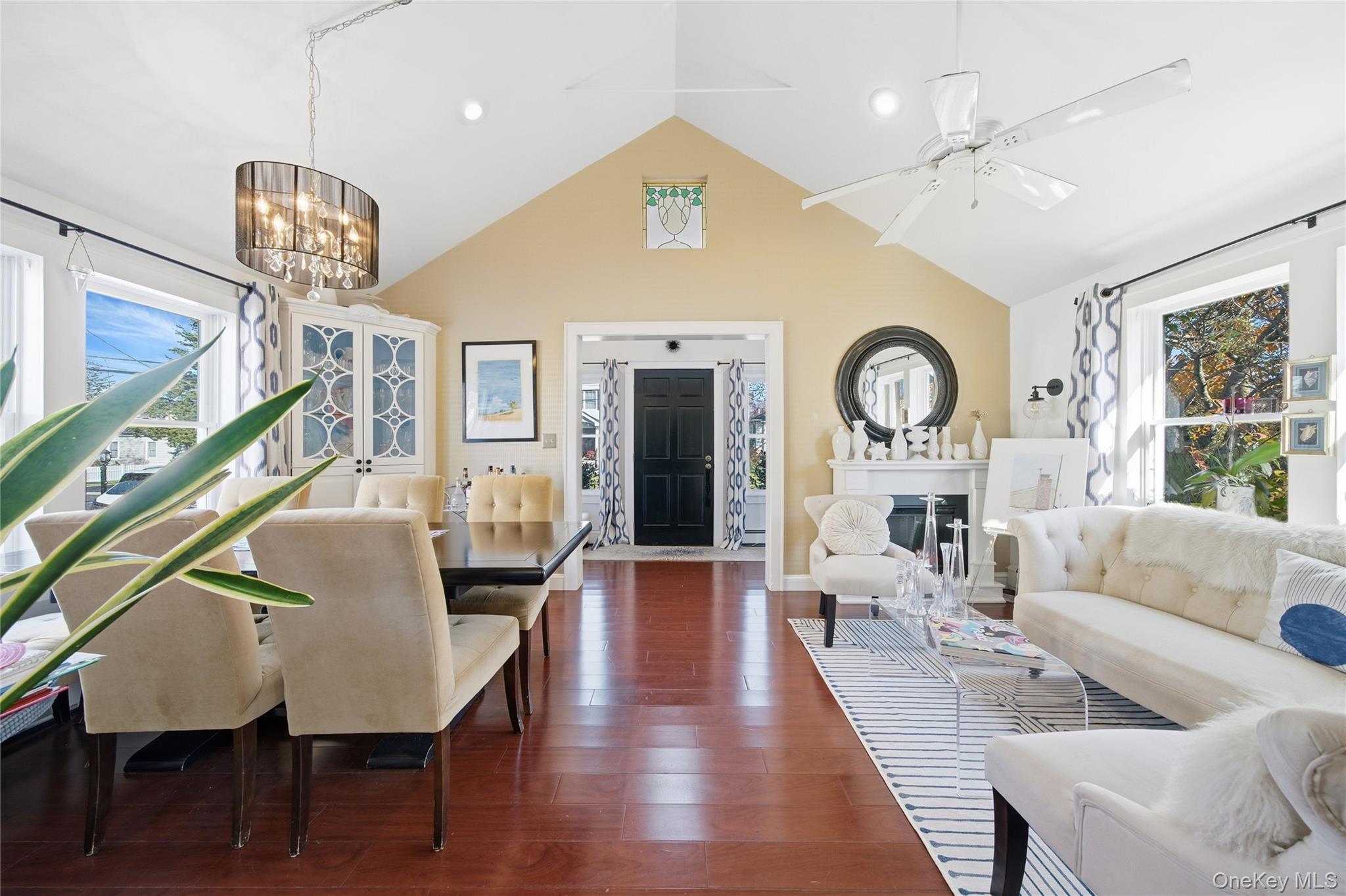 38 Bayside Place, Amityville, NY 11701