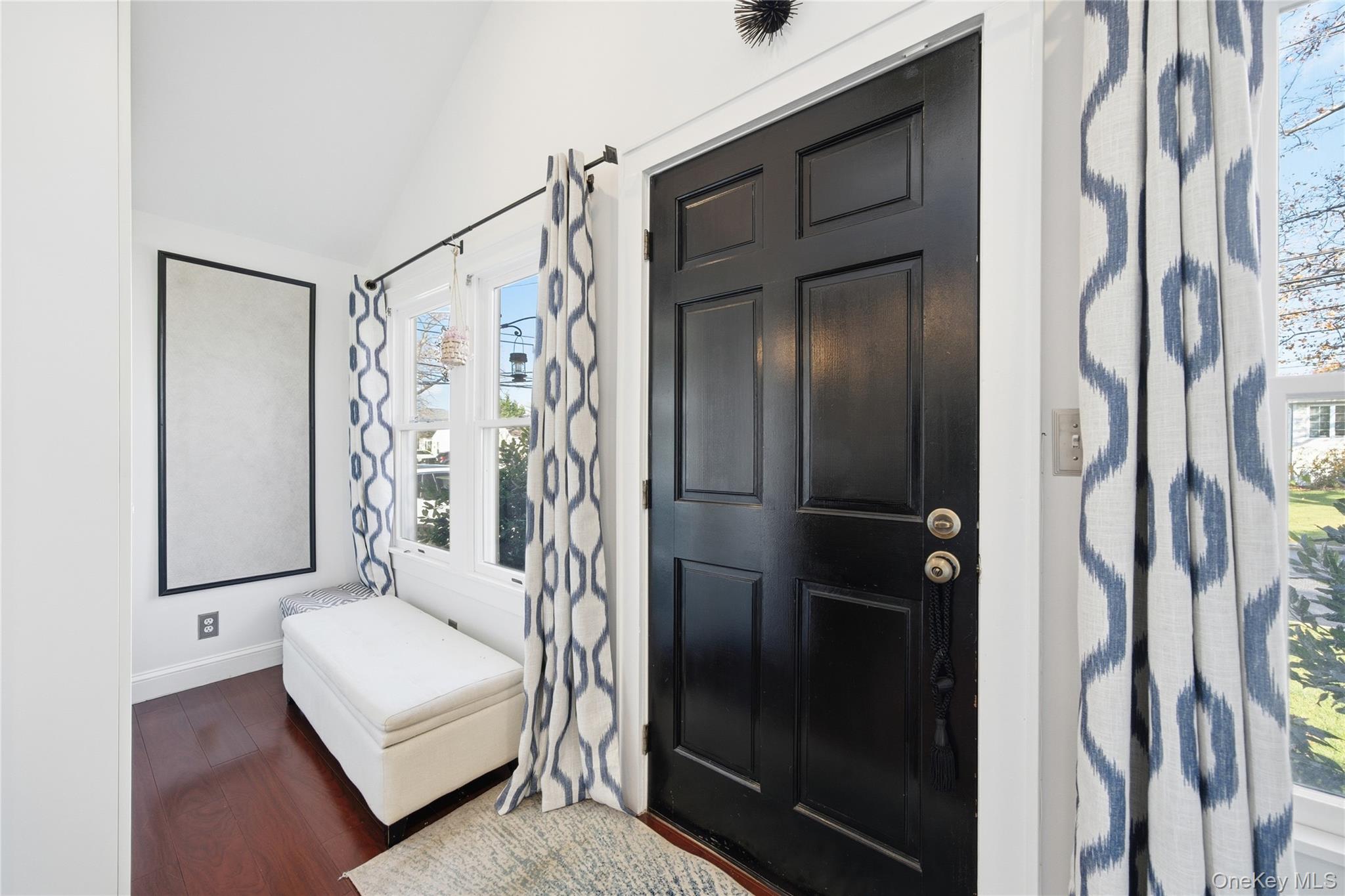 38 Bayside Place, Amityville, NY 11701