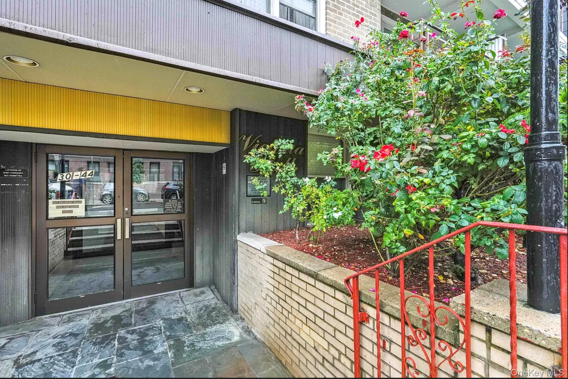 3044 29th Street # 6D, Astoria, NY 11102