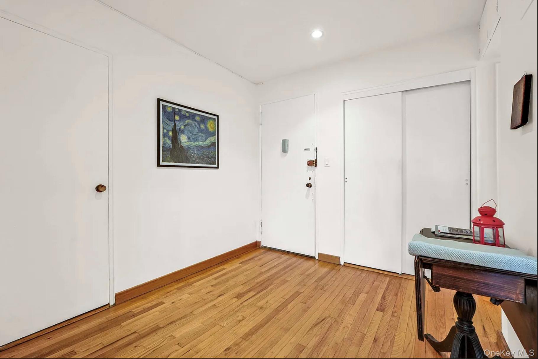 3044 29th Street # 6D, Astoria, NY 11102