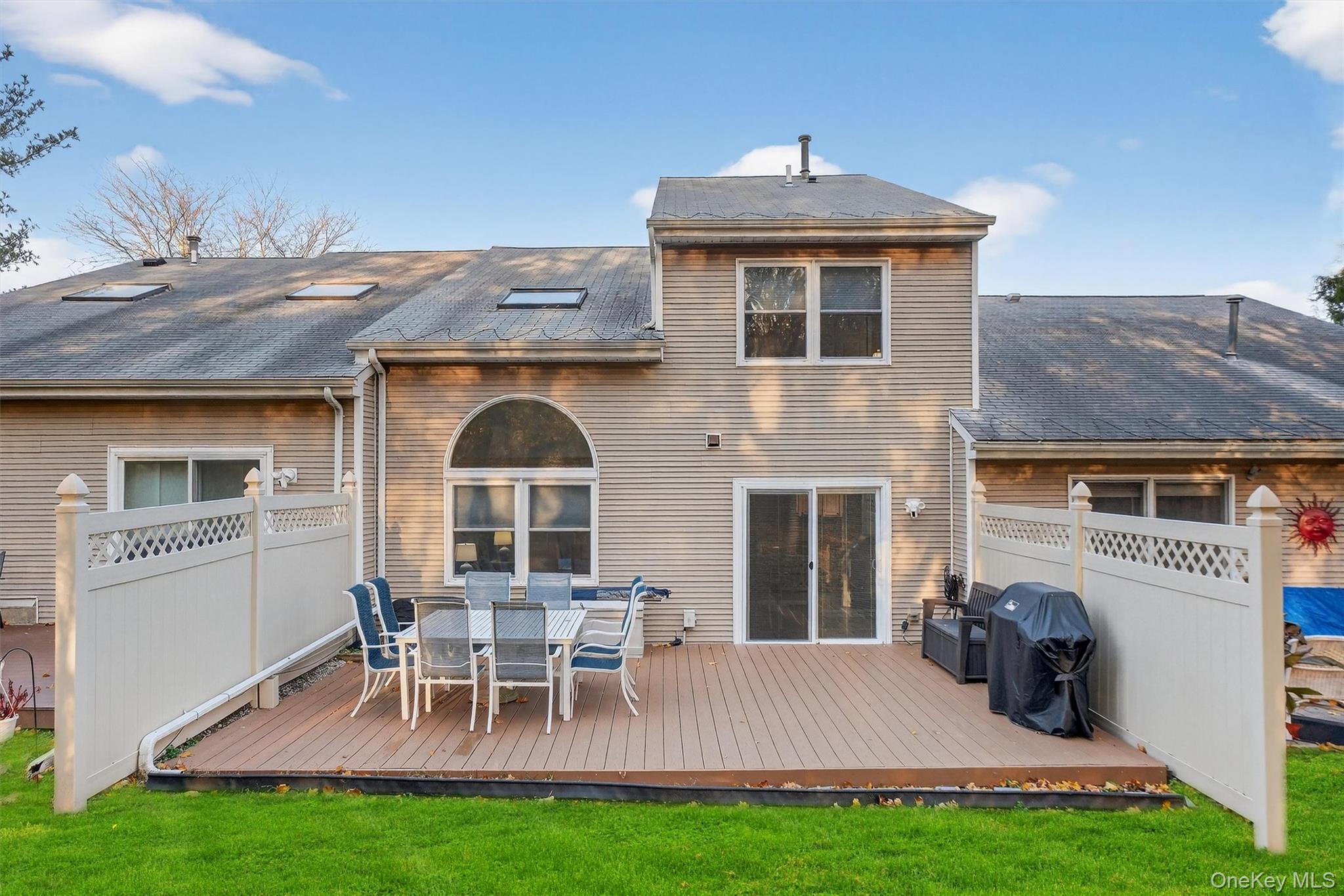 2 Deer Crossing Drive, Fishkill, NY 12524