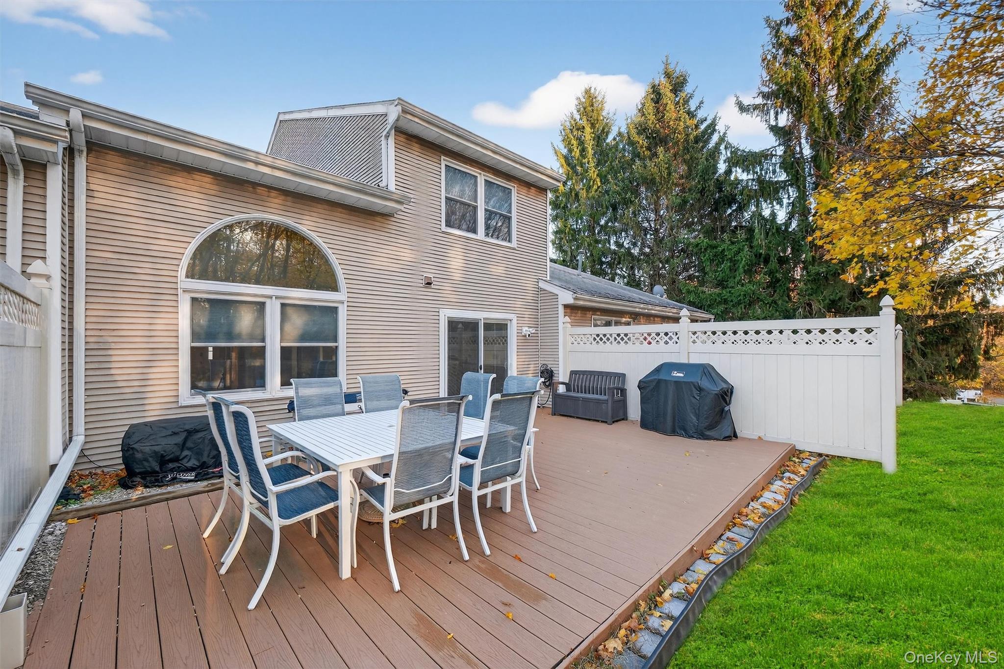 2 Deer Crossing Drive, Fishkill, NY 12524