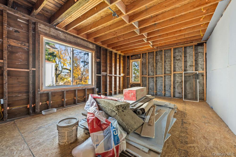 162 Old Mamaroneck Road, White Plains, NY 10605