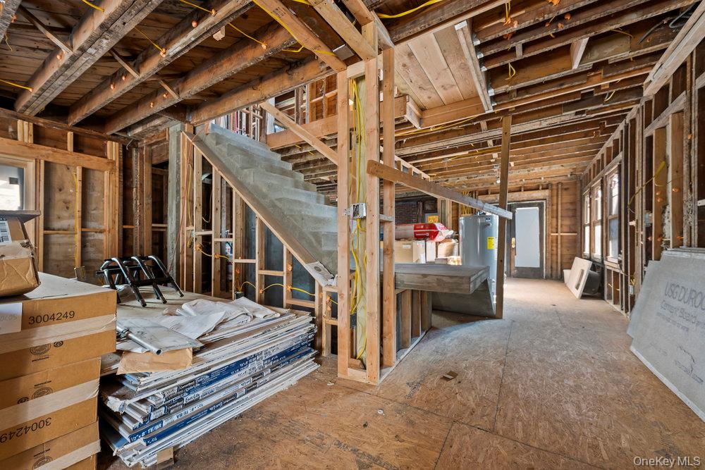 162 Old Mamaroneck Road, White Plains, NY 10605