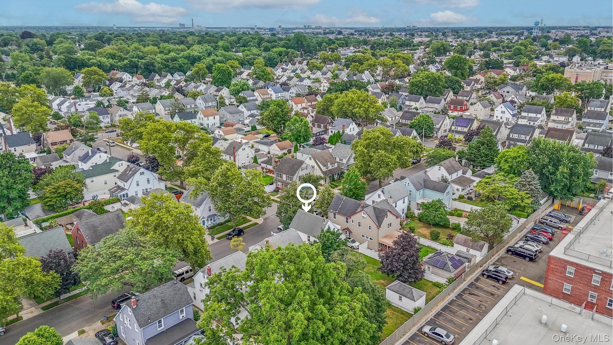 30 Temple Street, Williston Park, NY 11596