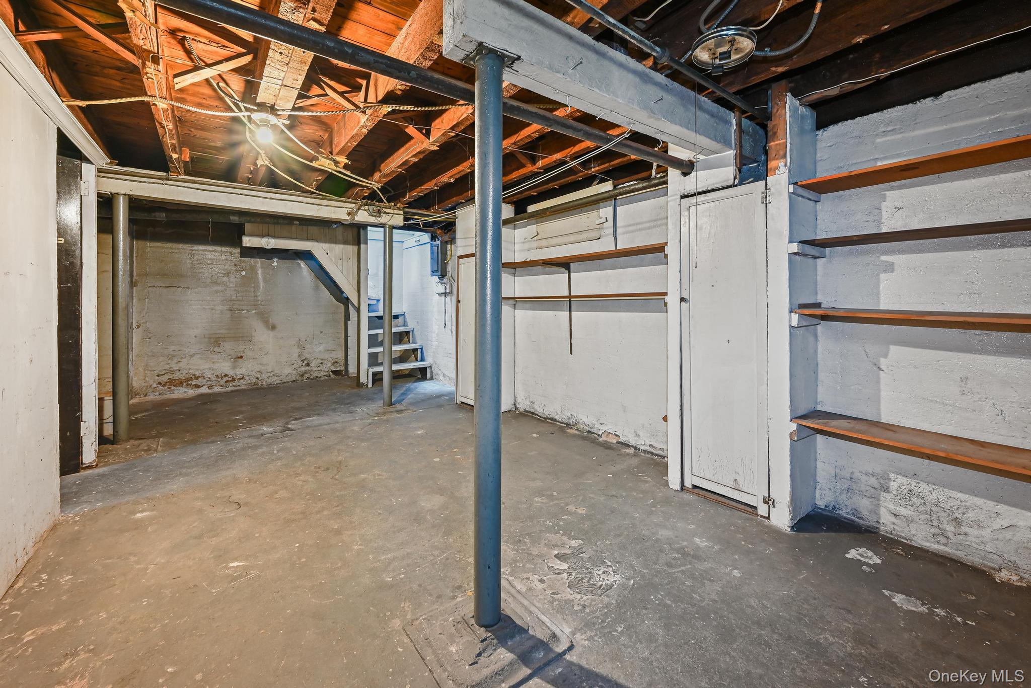 30 Temple Street, Williston Park, NY 11596