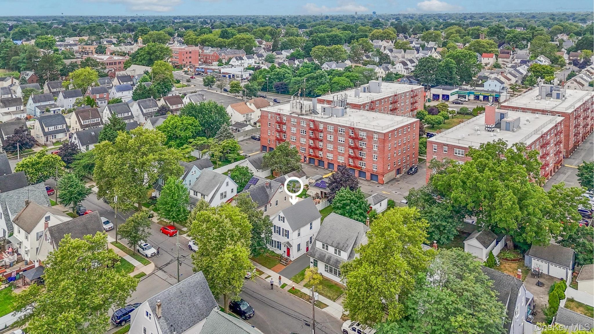 30 Temple Street, Williston Park, NY 11596