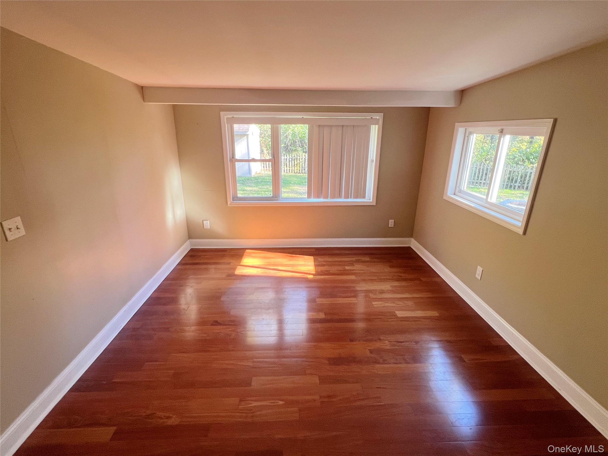 18 Chestnut Lane, Newburgh, NY 12550