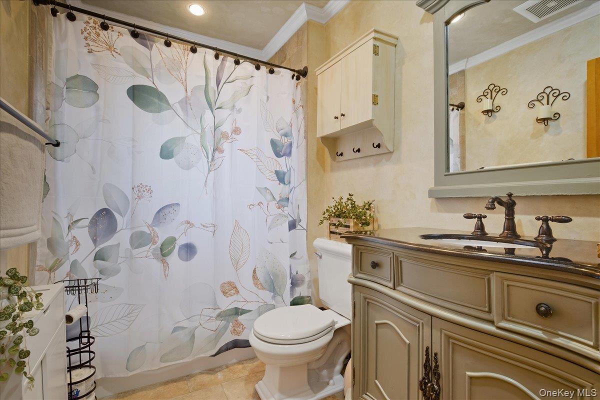 3805 Colonial Court, Seaford, NY 11783