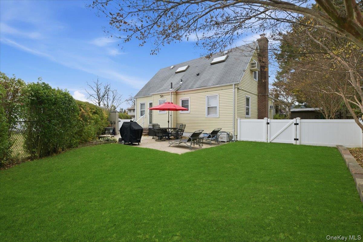 3805 Colonial Court, Seaford, NY 11783