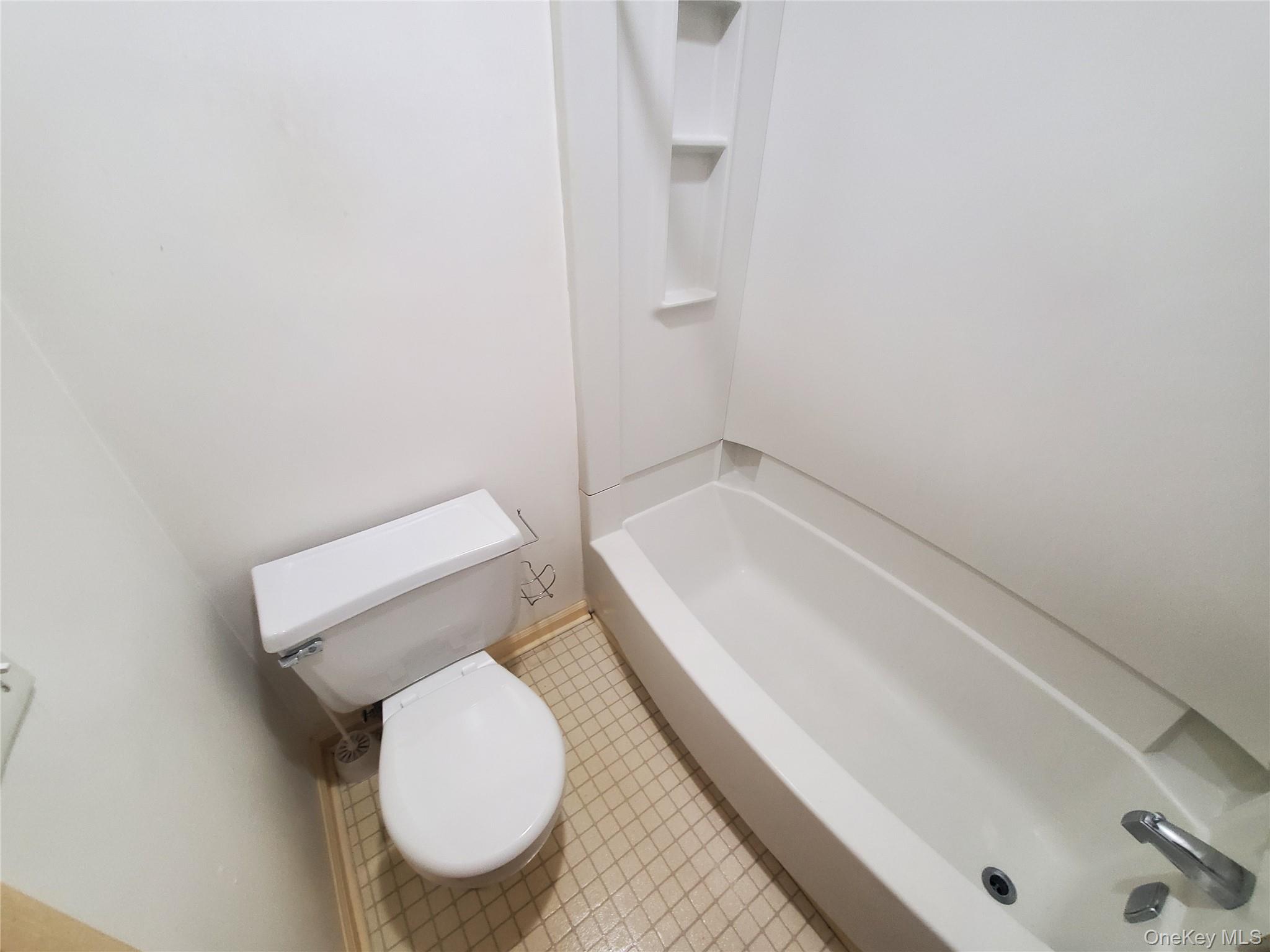 2 Fox Ridge, Fallsburg, NY 12789