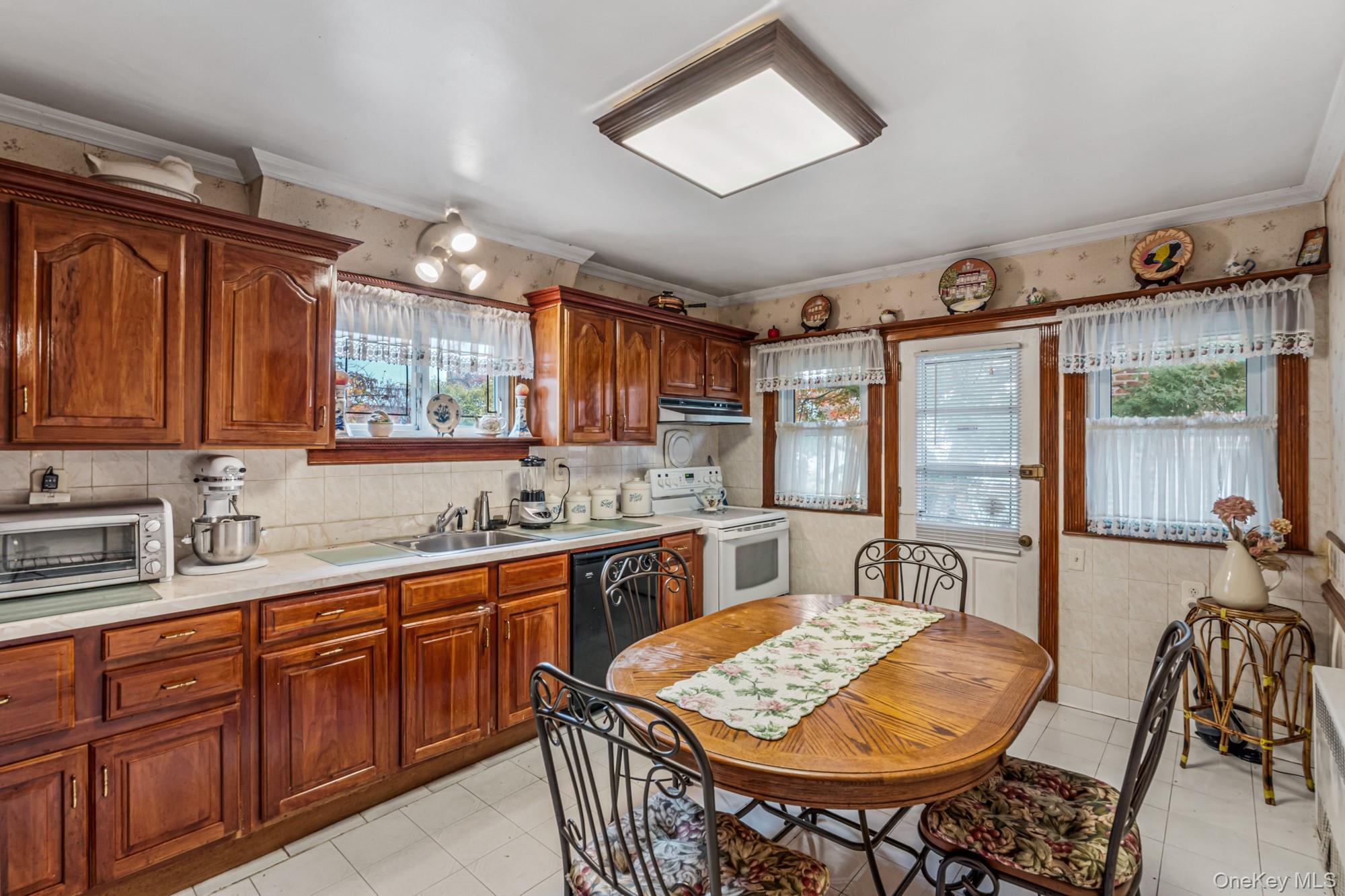 86-79 Pinto Street, Holliswood, NY 11423