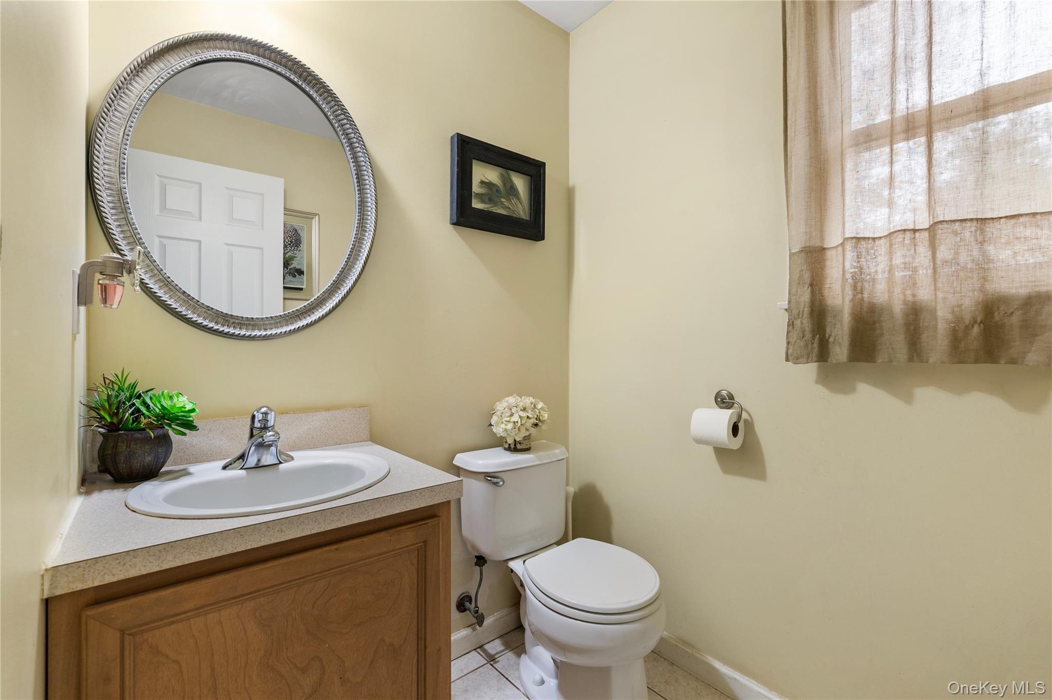 18 15th Street, Wading River, NY 11792