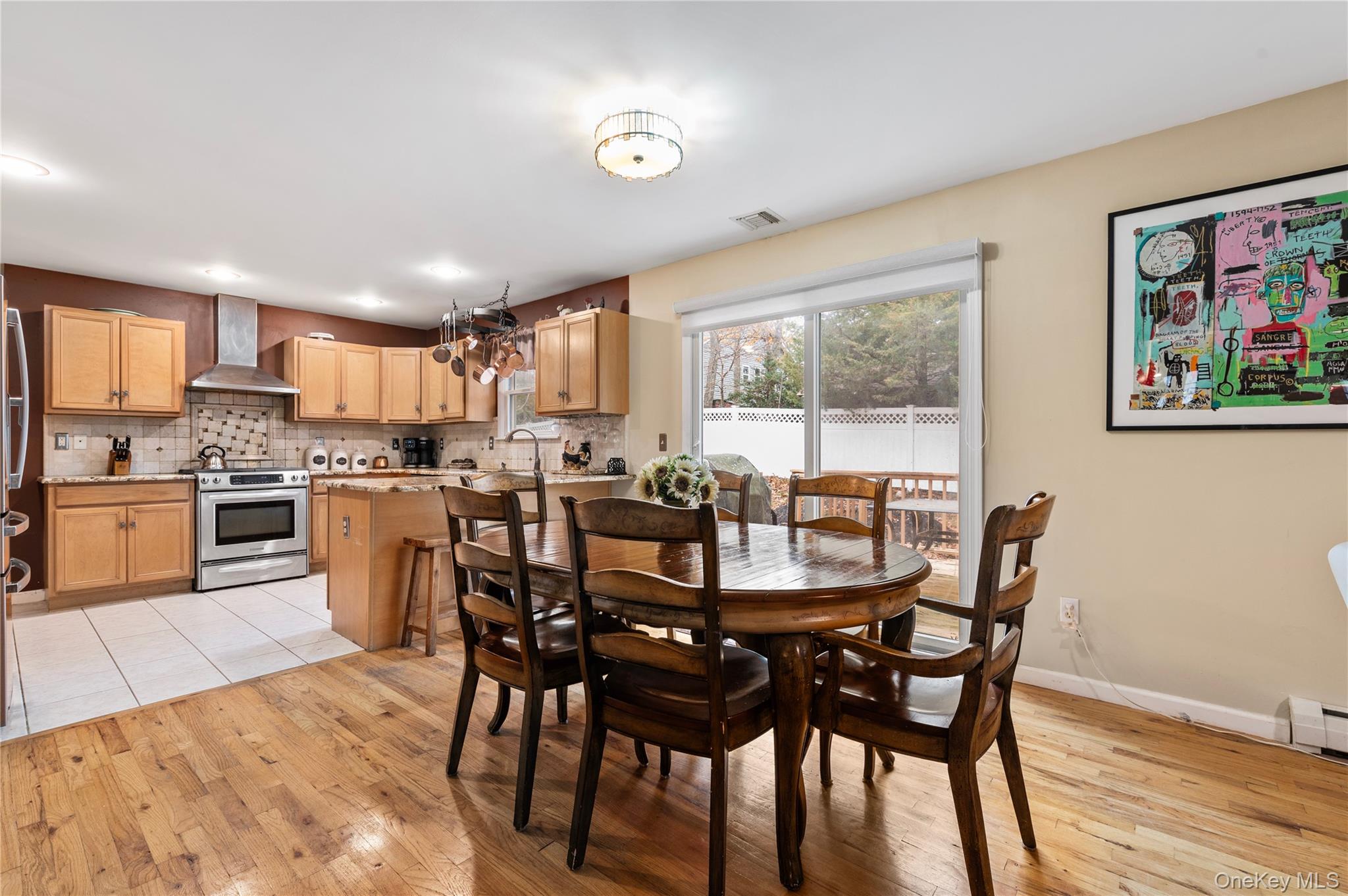 18 15th Street, Wading River, NY 11792