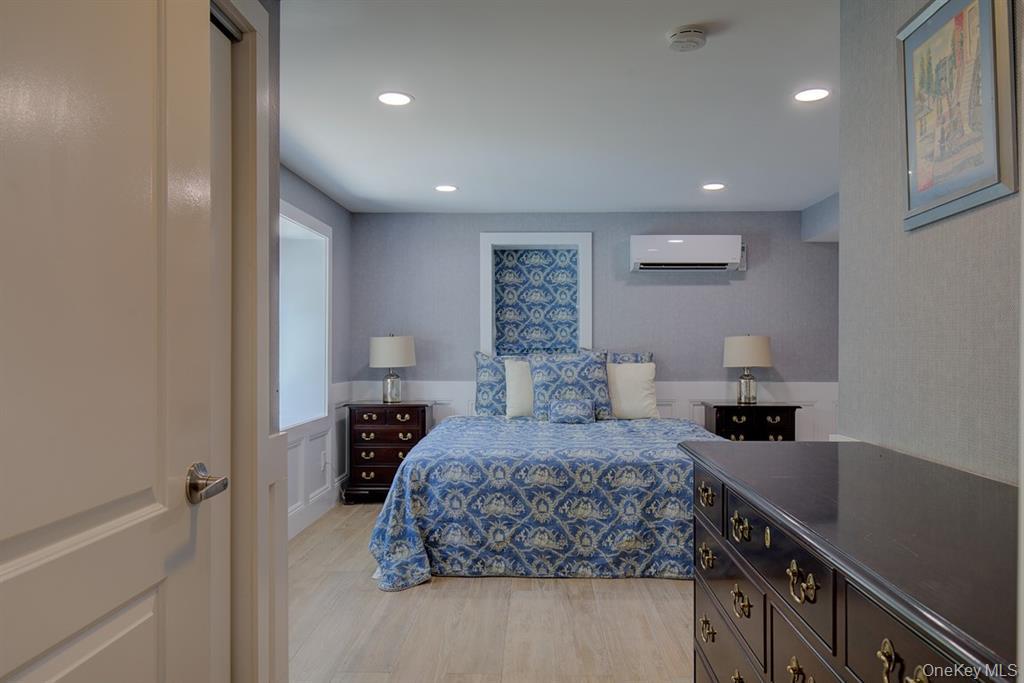 2 Spring Hollow Road, Centerport, NY 11721