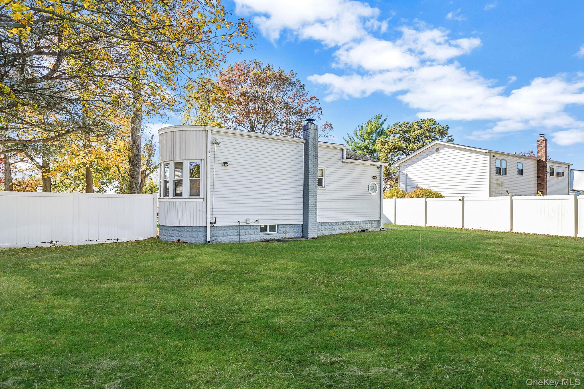 59 Nevada Road, West Babylon, NY 11704