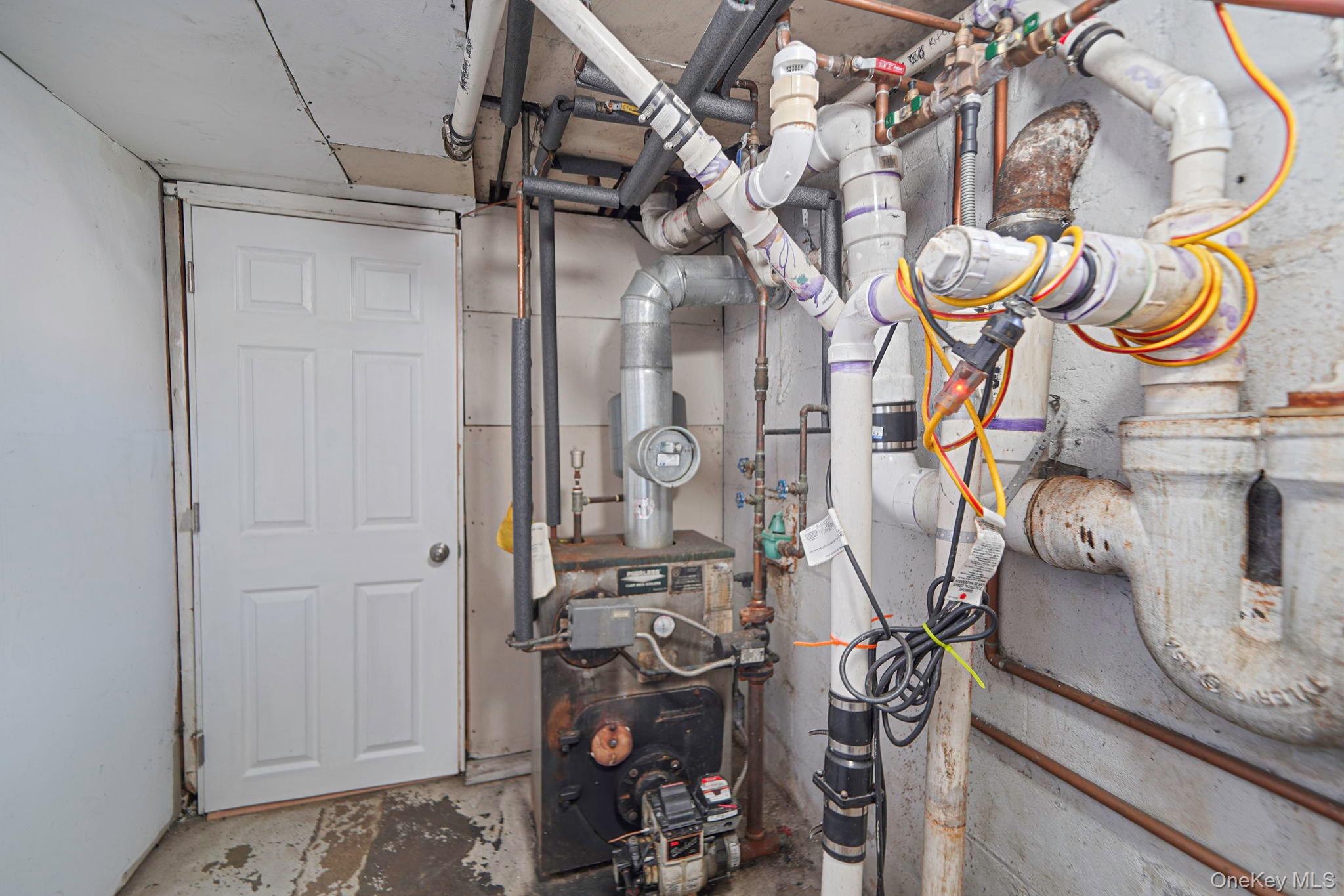 59 Nevada Road, West Babylon, NY 11704