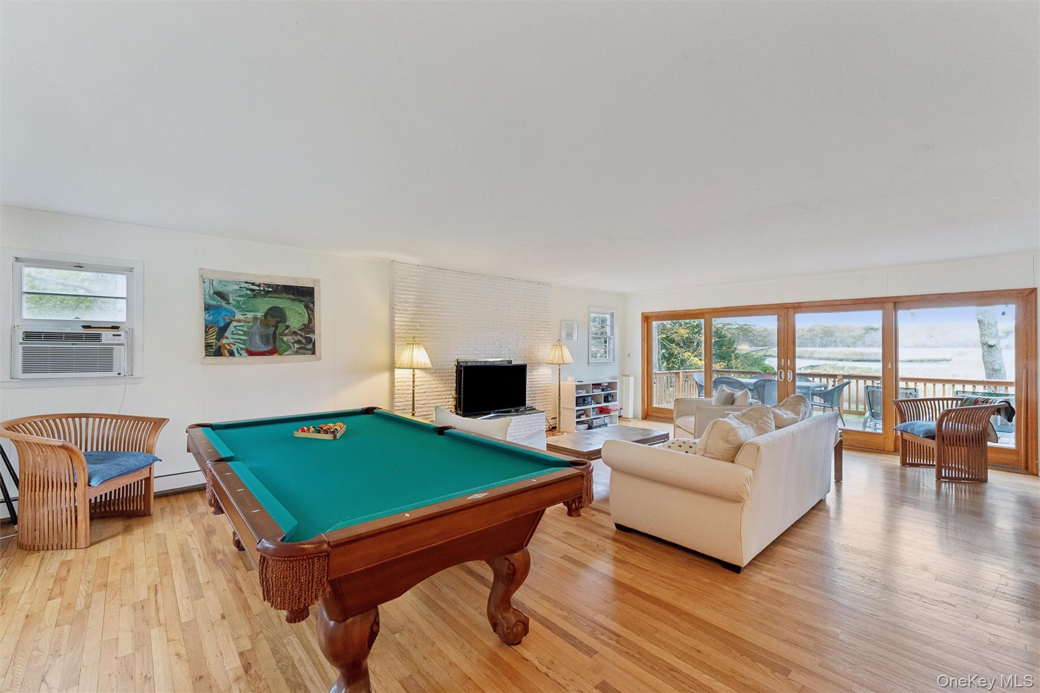 23 Old Main Road, Quogue, NY 11959